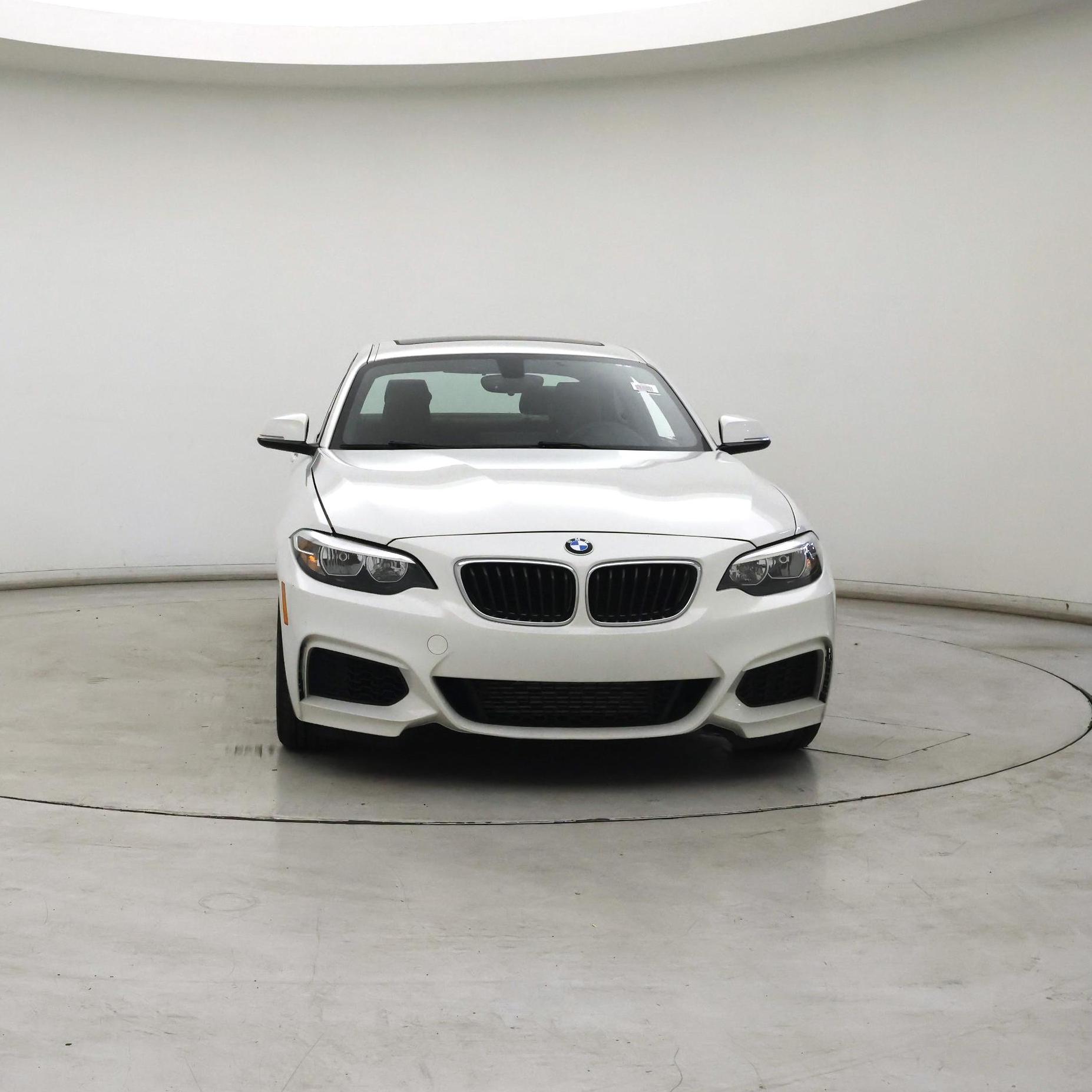 Thumbnail: 2016 BMW 2 Series - 5