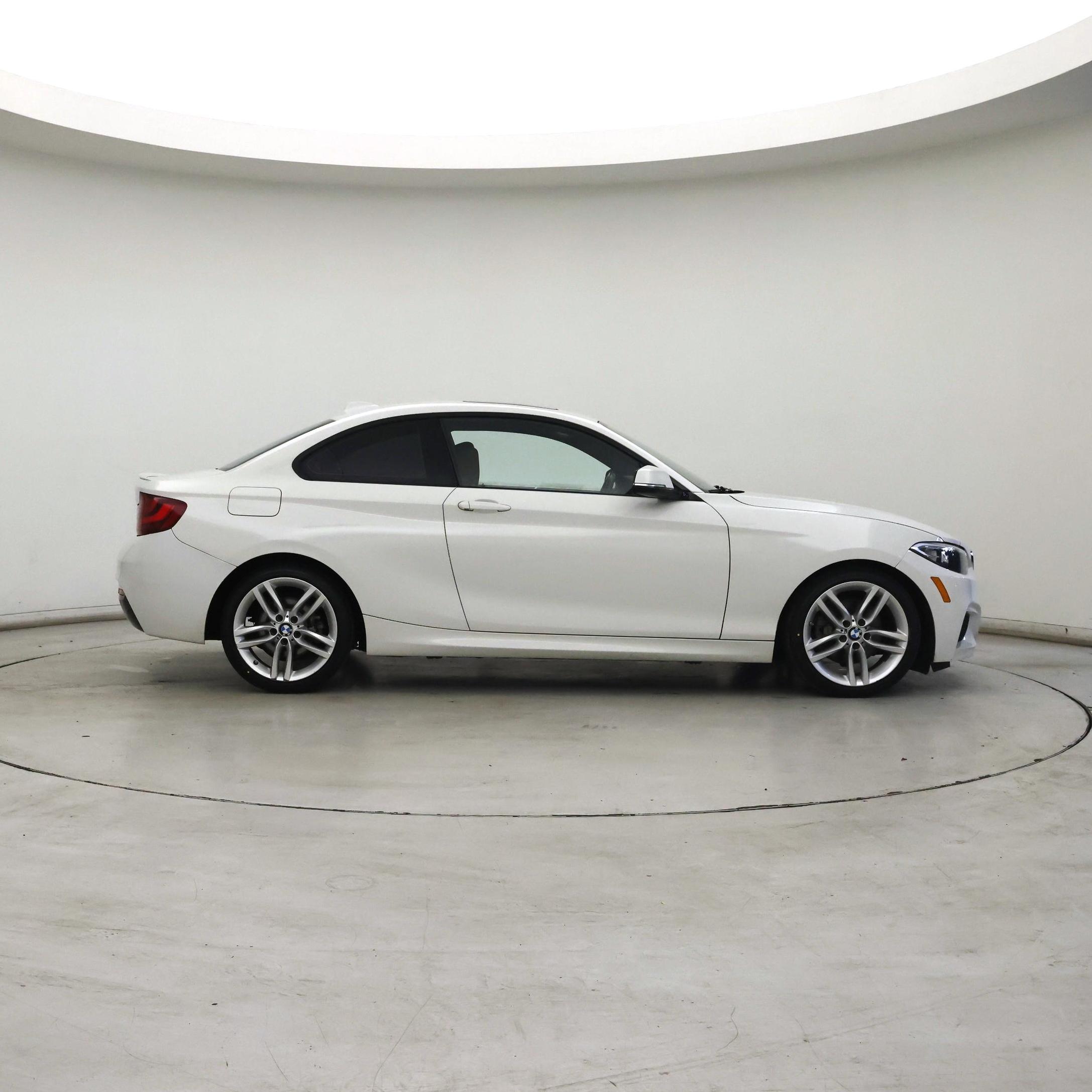 Thumbnail: 2016 BMW 2 Series - 7
