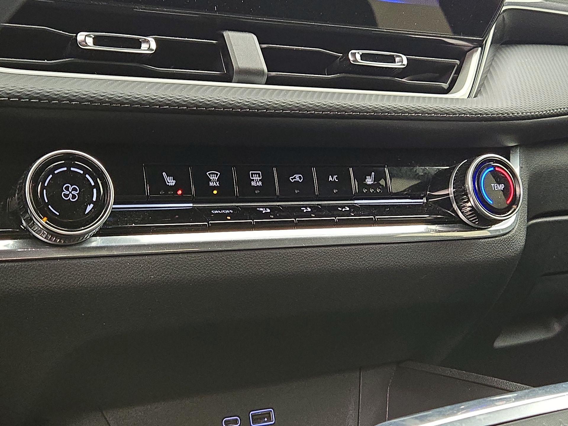 Thumbnail: 2025 Chevrolet Equinox - 17