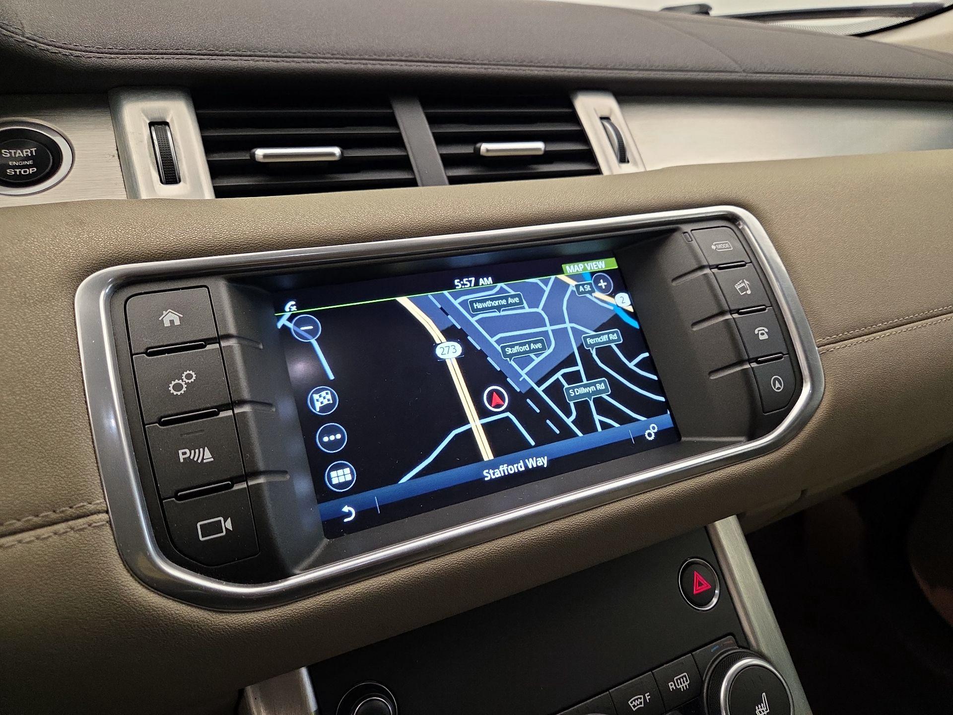 Thumbnail: 2017 Land Rover Range Rover Evoque - 14