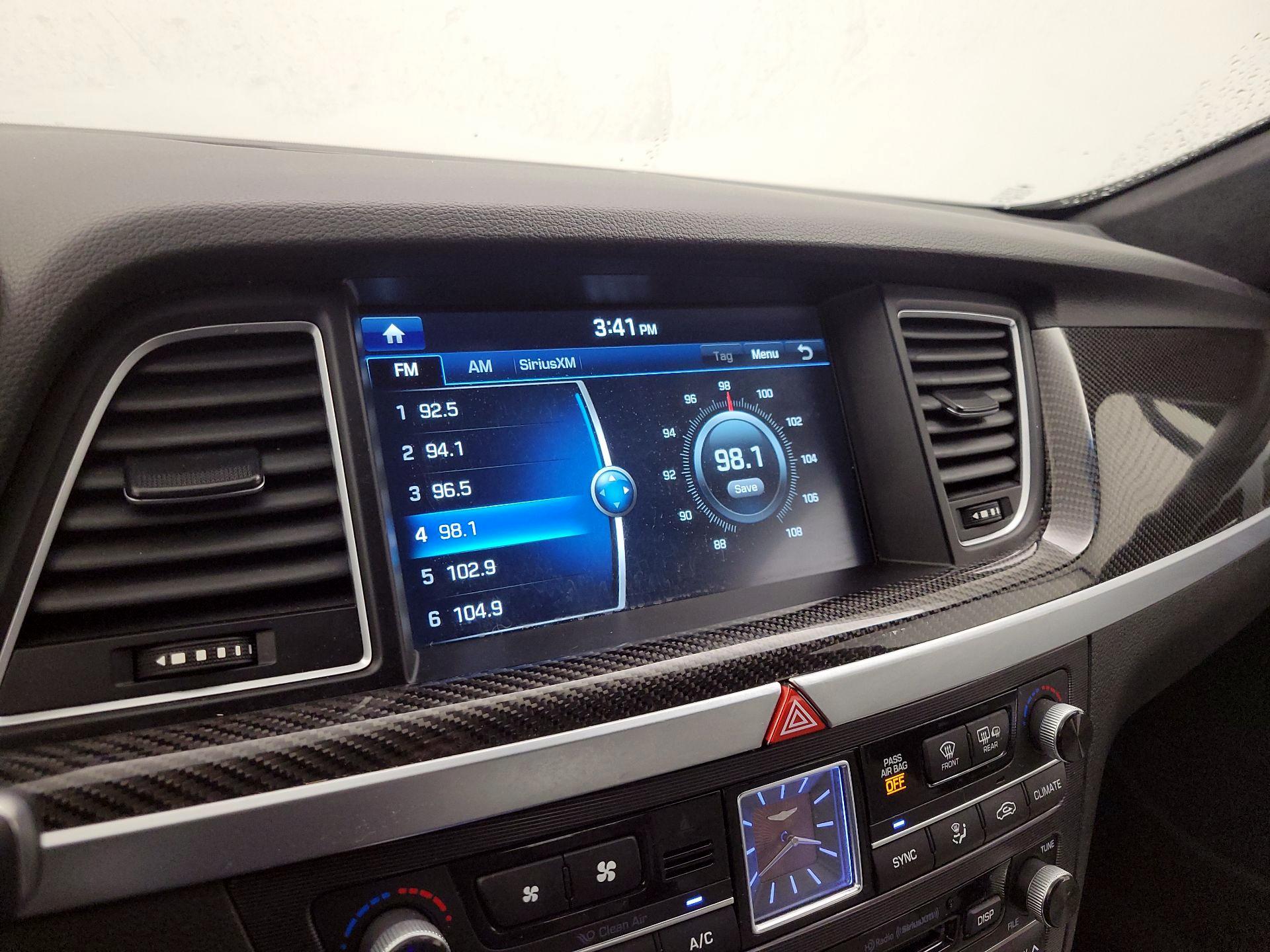 Thumbnail: 2018 Genesis G80 - 16