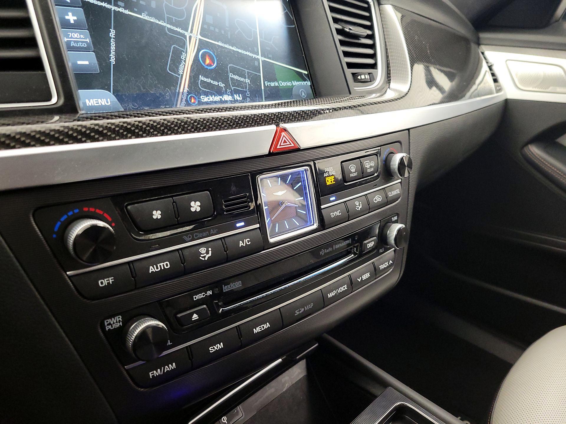 Thumbnail: 2018 Genesis G80 - 17