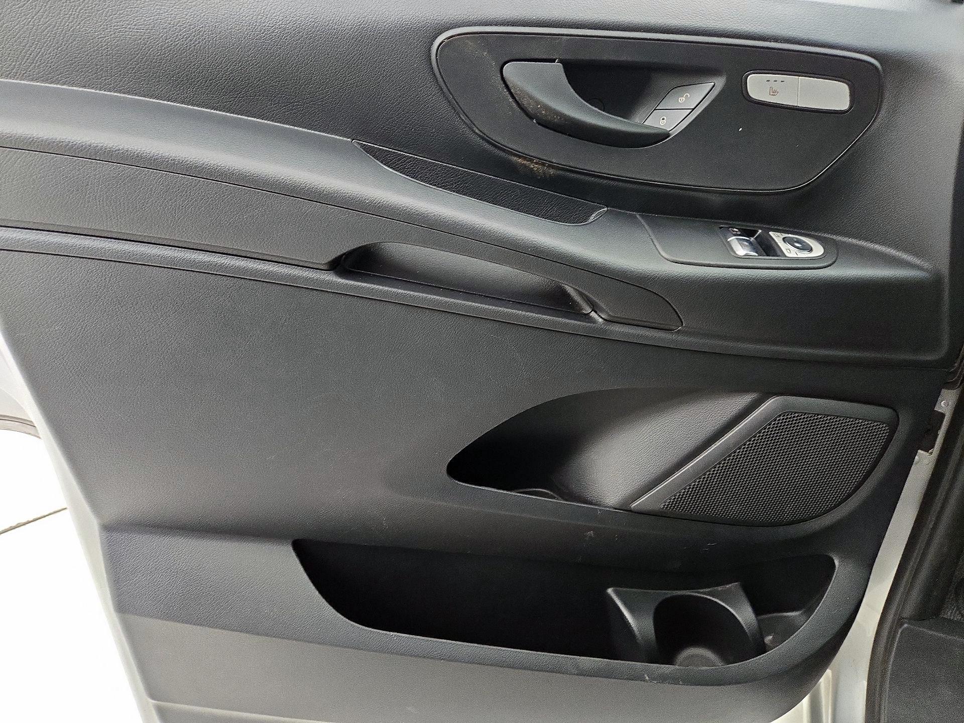 Thumbnail: 2021 Mercedes-Benz Metris - 12