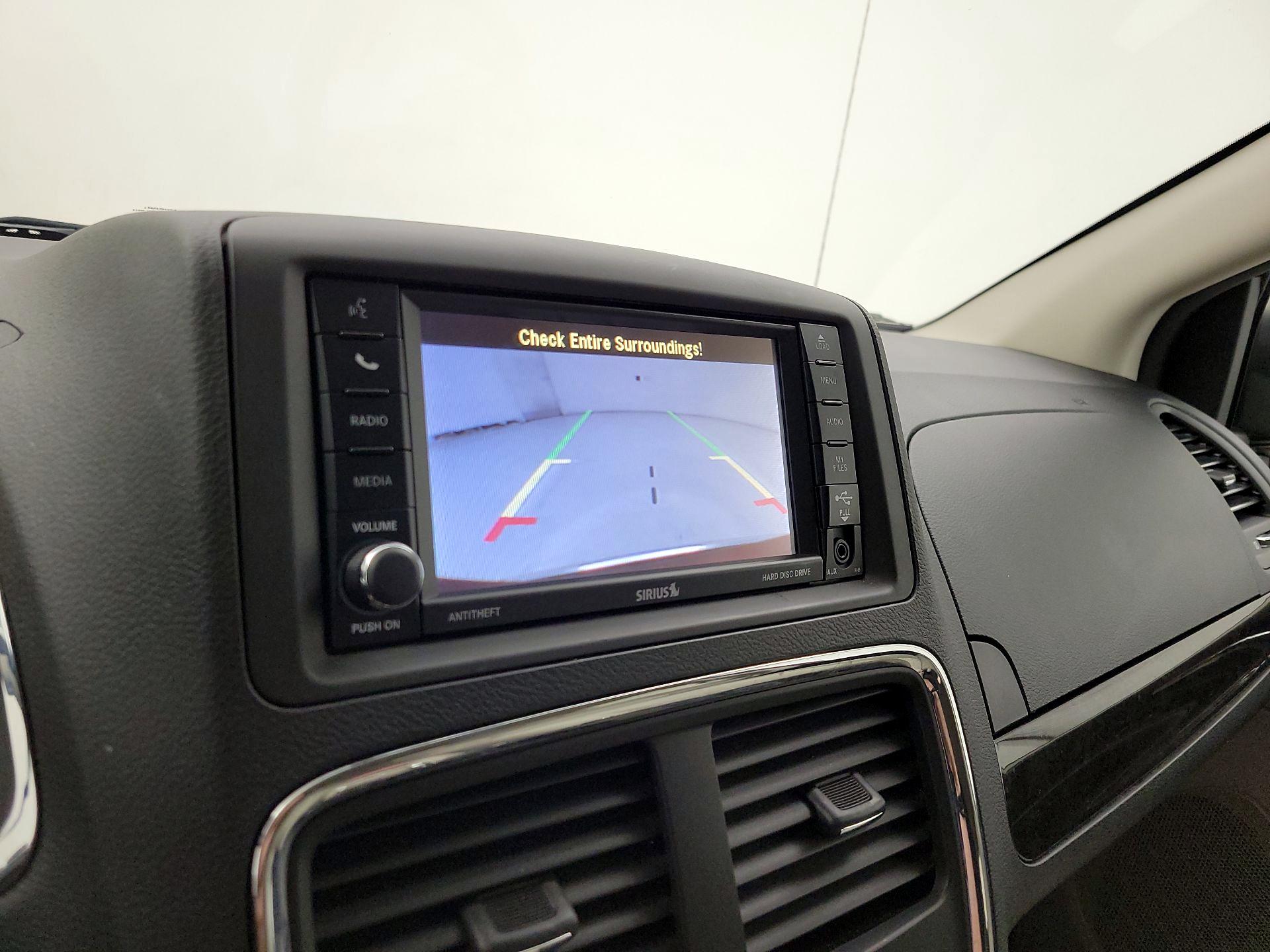 Thumbnail: 2015 Dodge Grand Caravan - 15