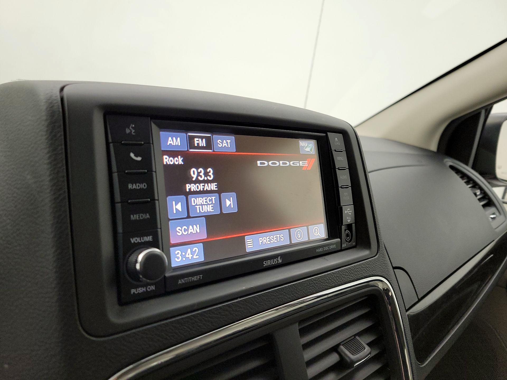 Thumbnail: 2015 Dodge Grand Caravan - 16