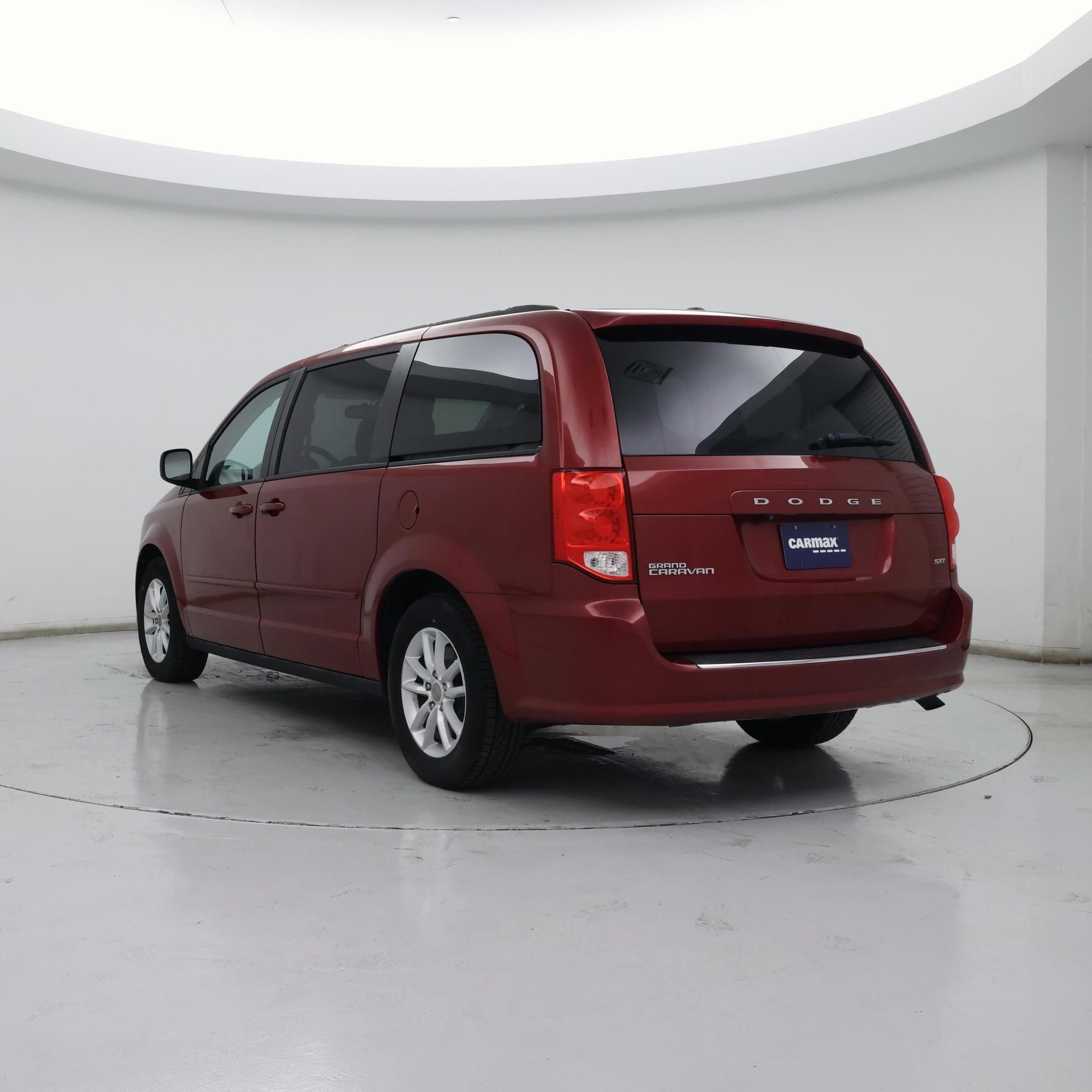 Thumbnail: 2015 Dodge Grand Caravan - 2