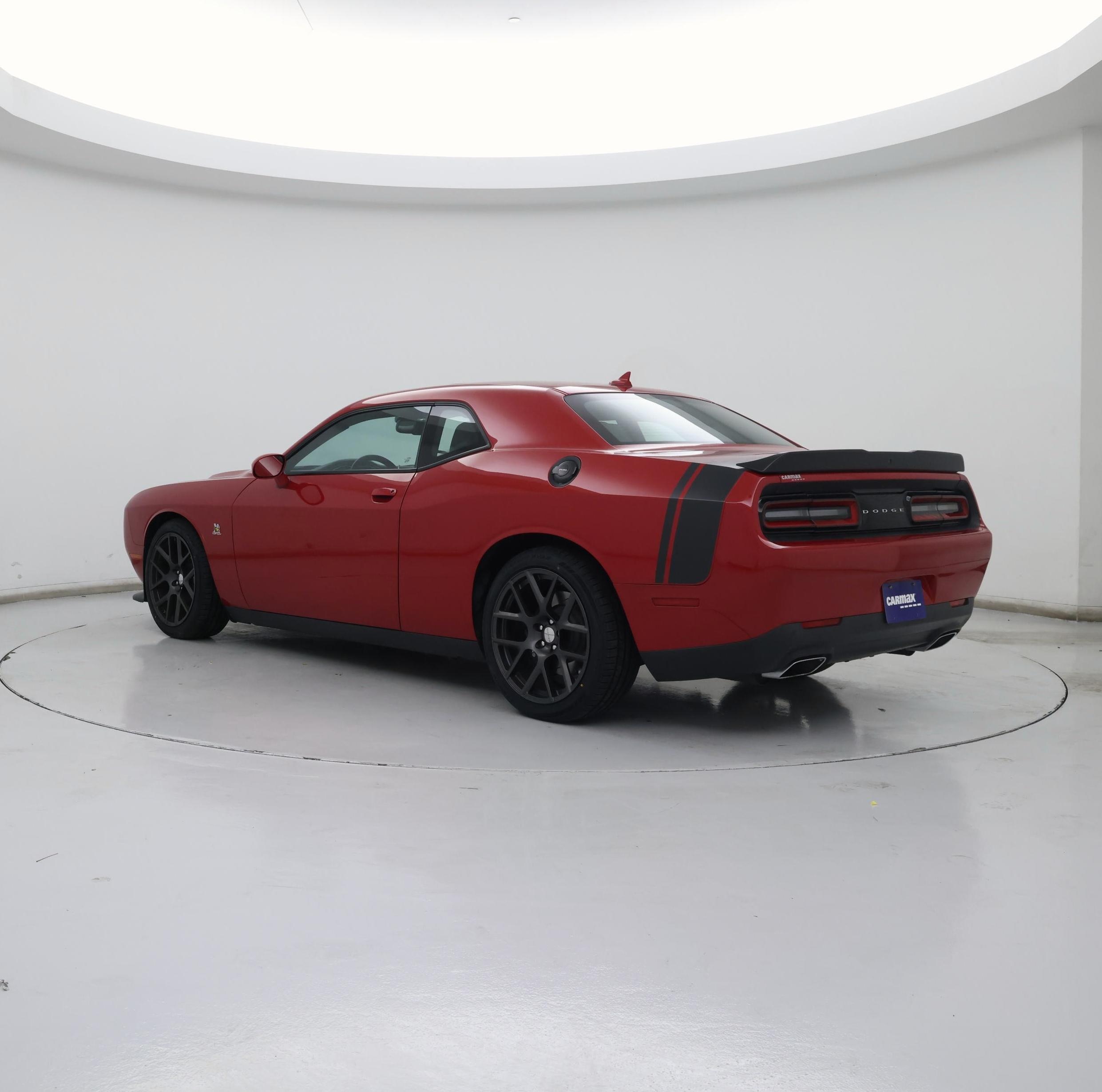 Thumbnail: 2016 Dodge Challenger - 2