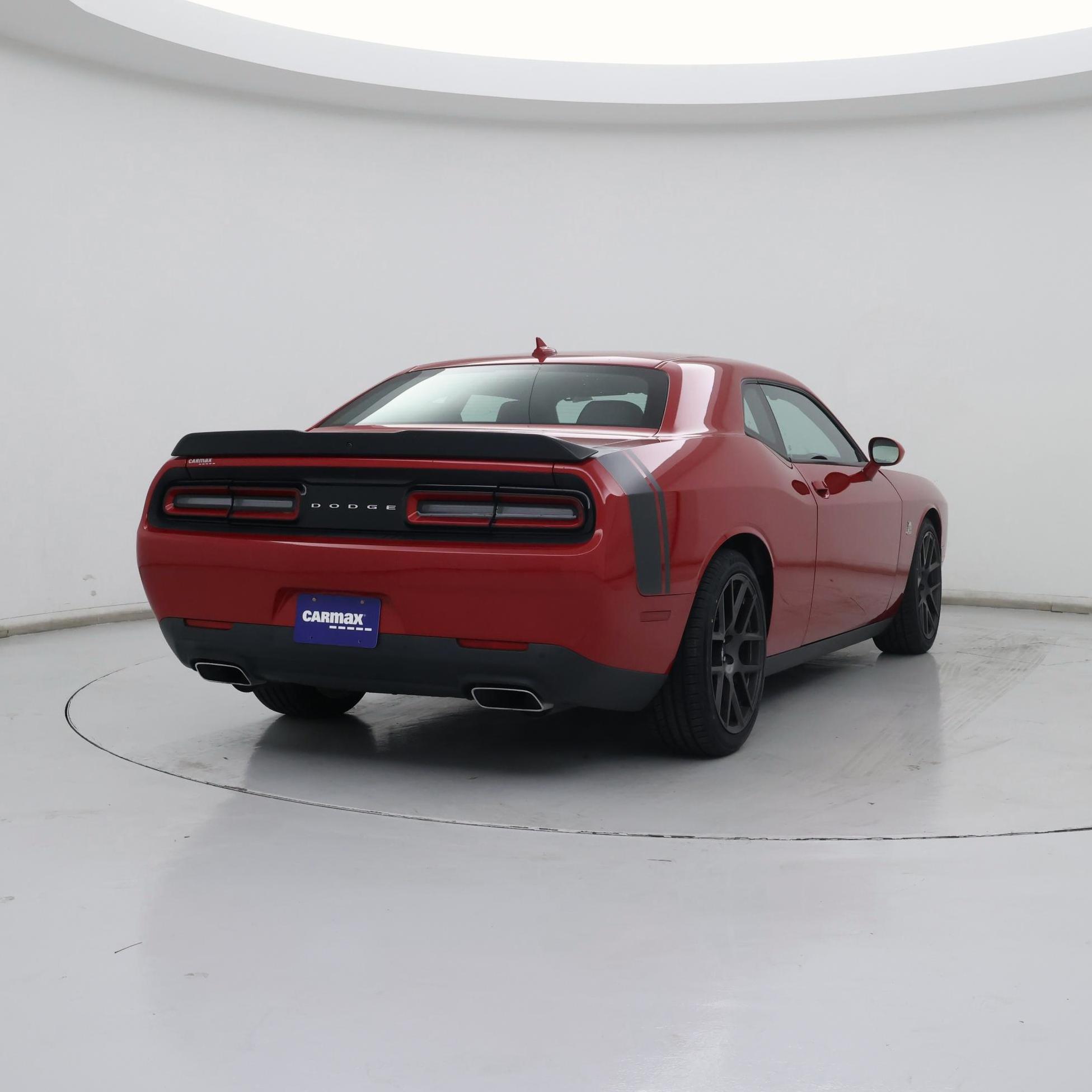 Thumbnail: 2016 Dodge Challenger - 8