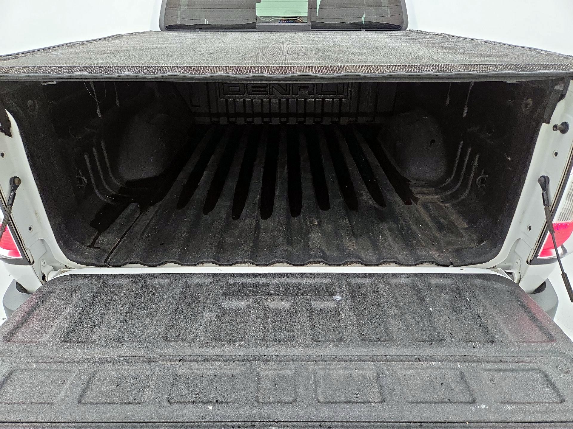 Thumbnail: 2018 GMC Canyon - 20