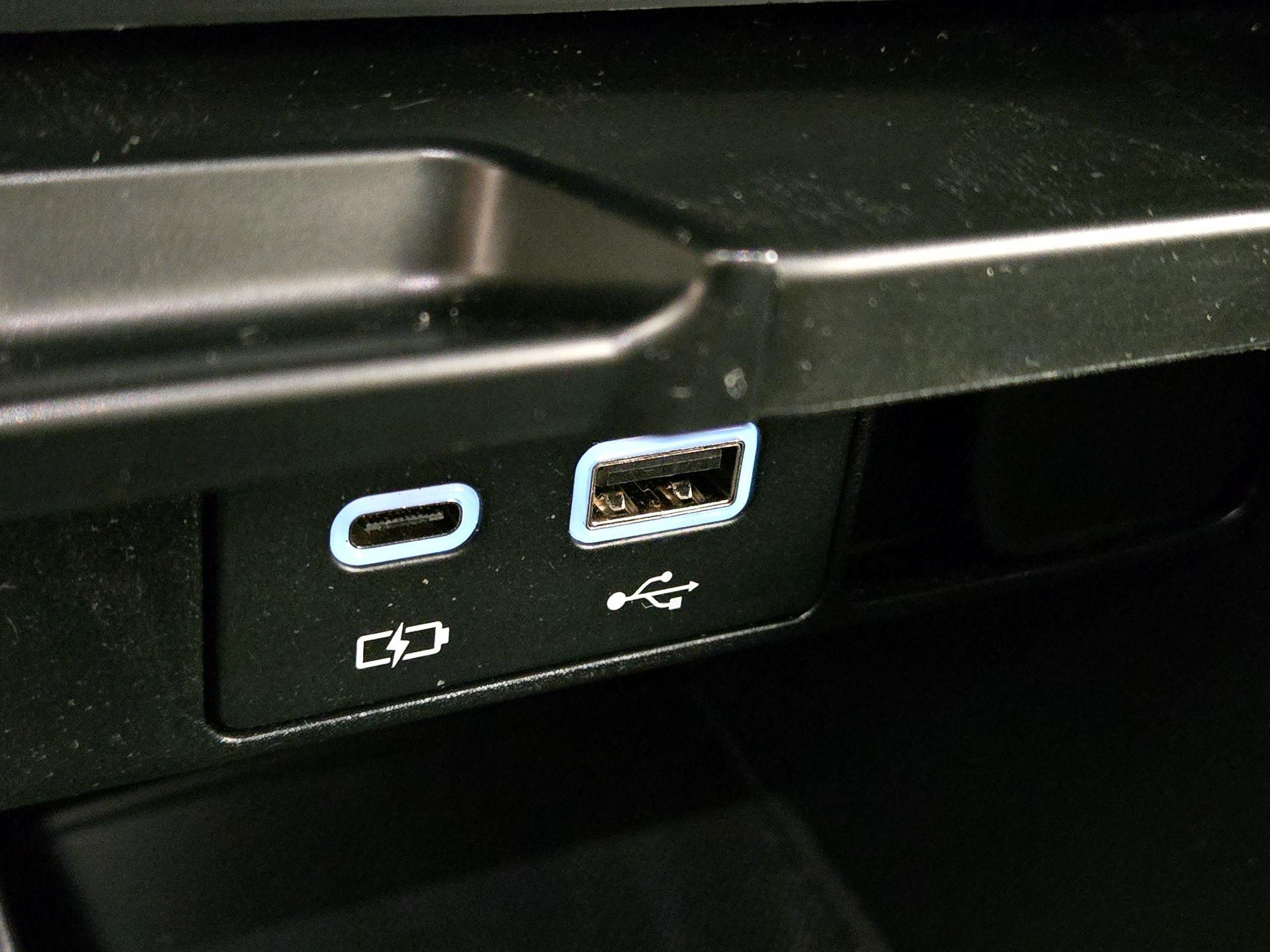 Thumbnail: 2025 Lexus RX - 17