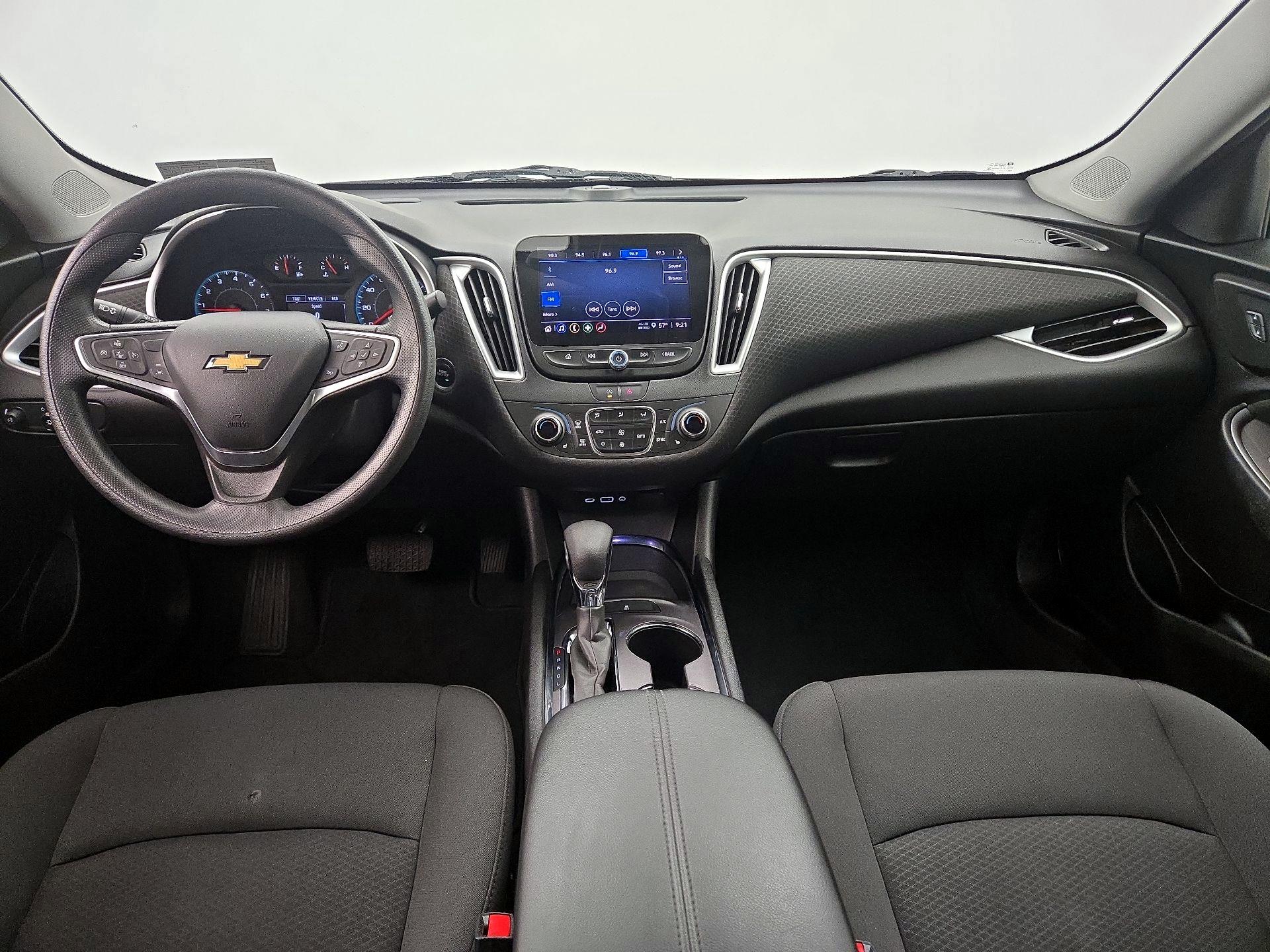 Thumbnail: 2023 Chevrolet Malibu - 9