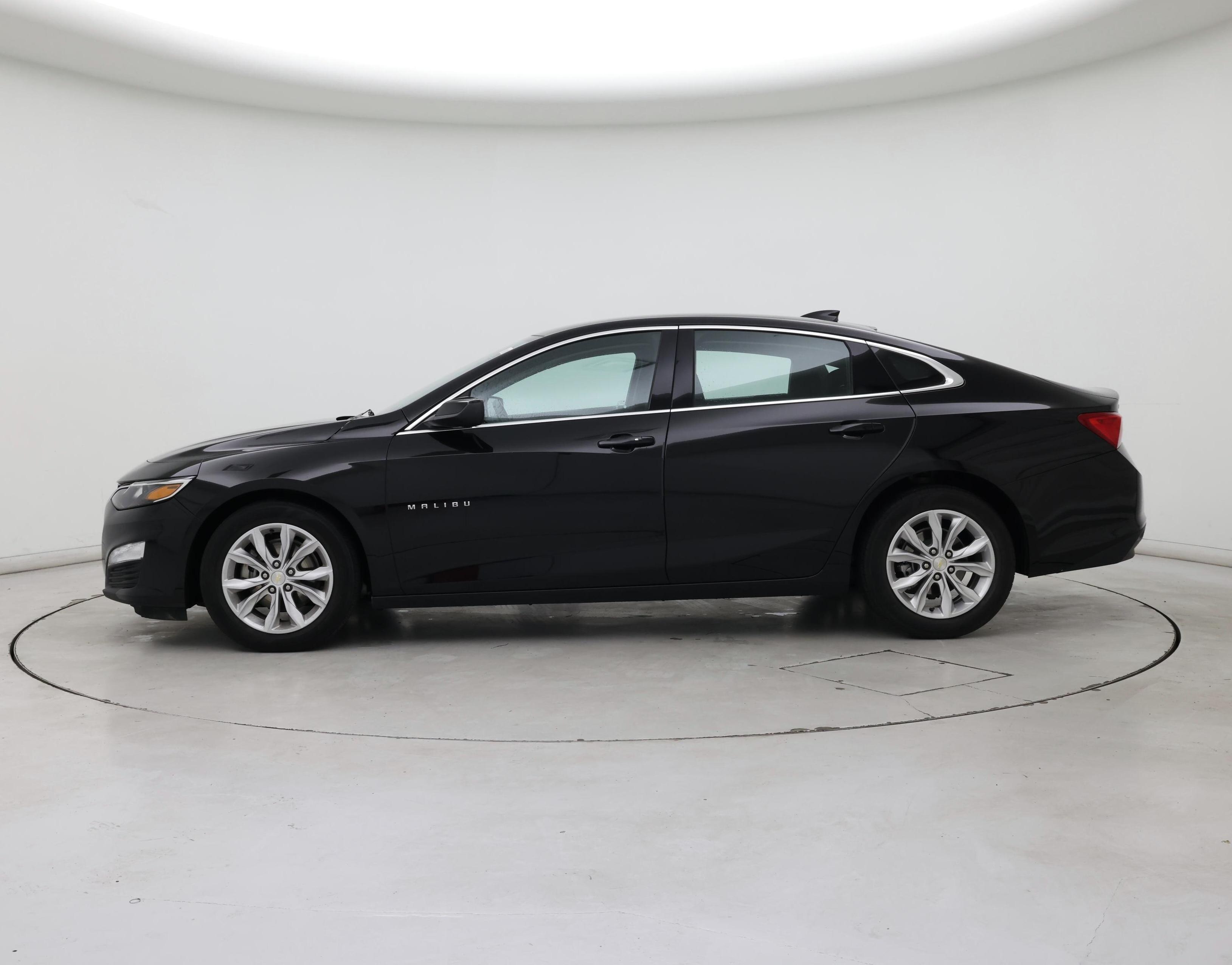 Thumbnail: 2023 Chevrolet Malibu - 3