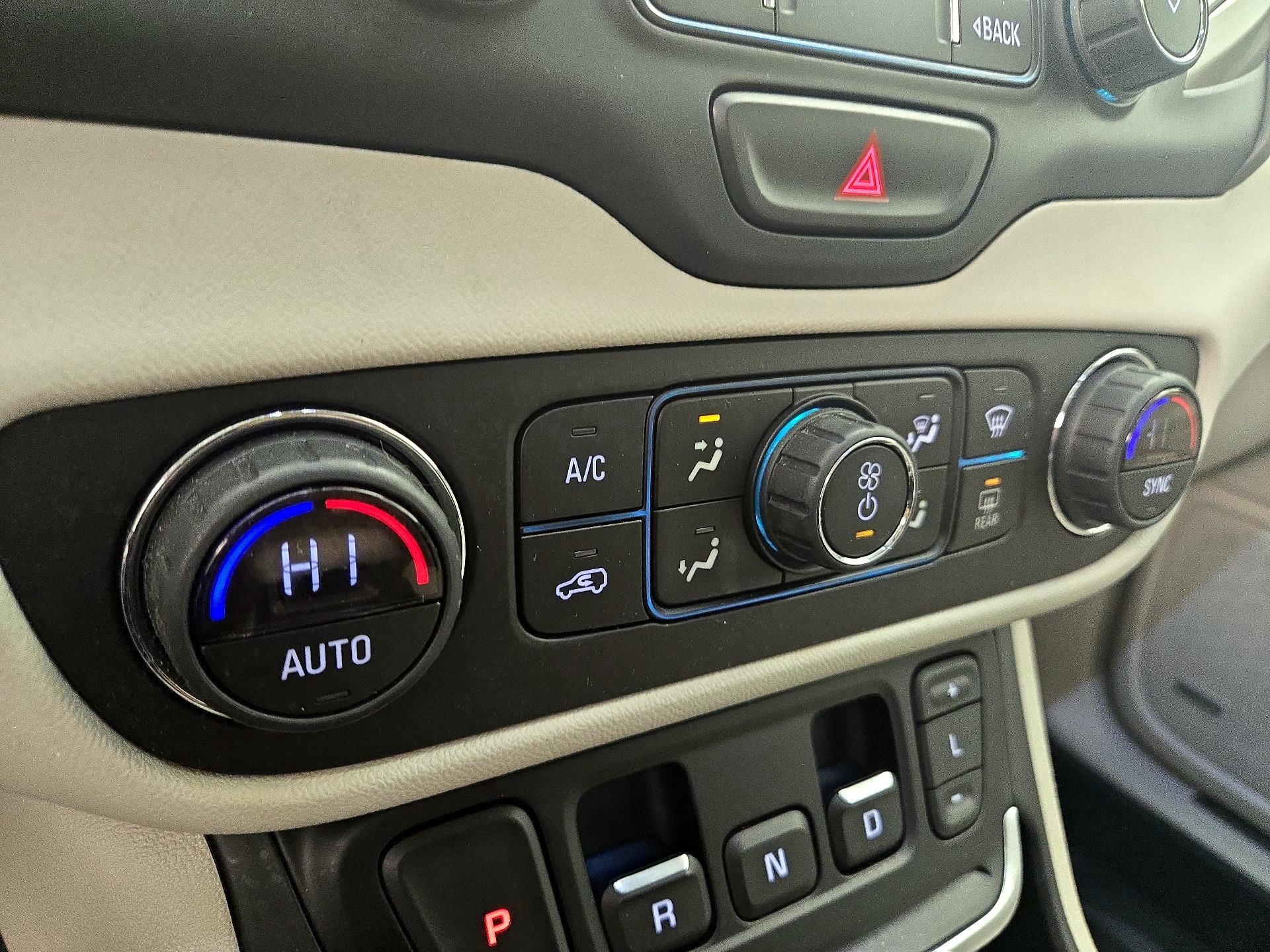 Thumbnail: 2020 GMC Terrain - 16