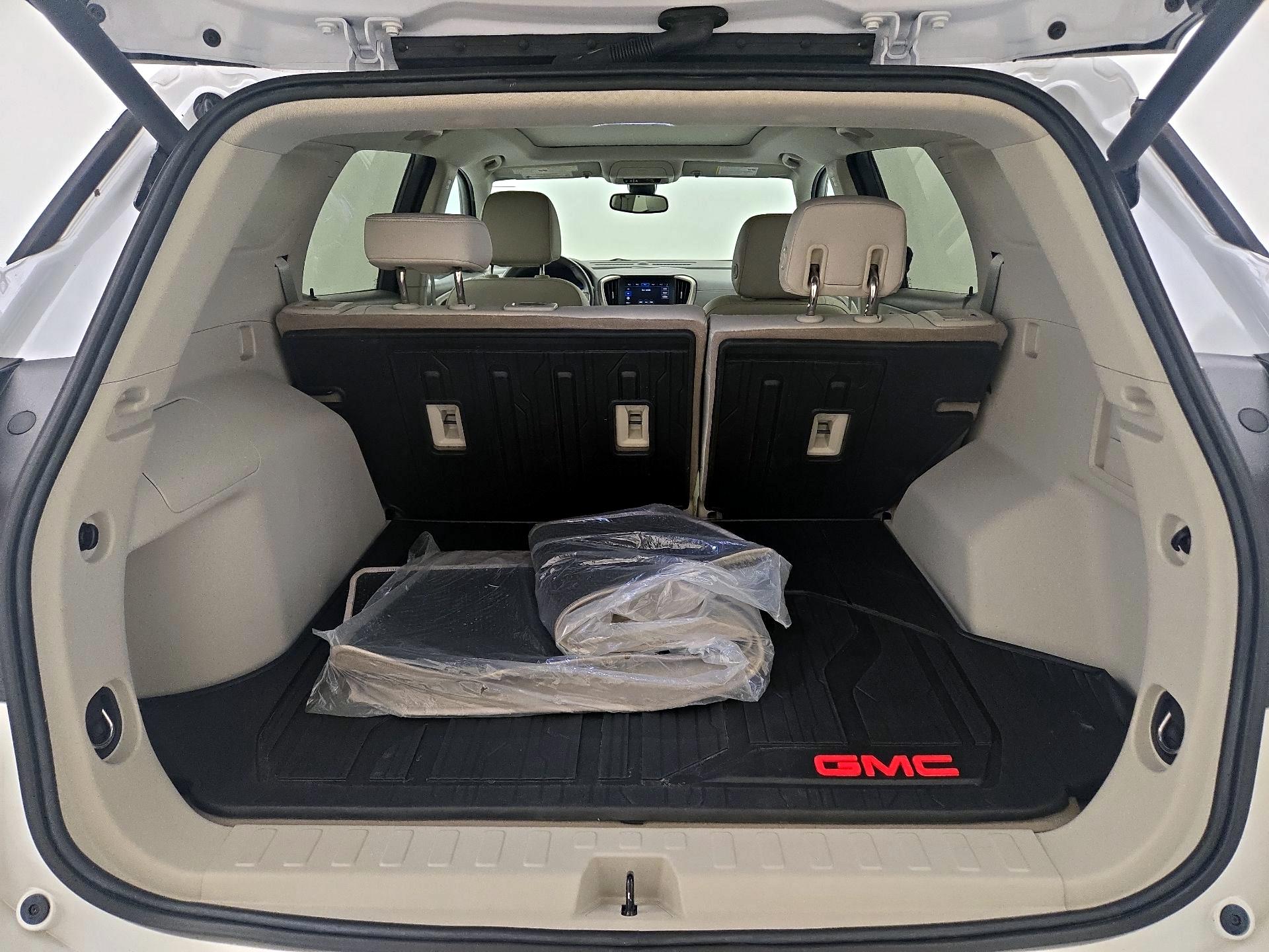 Thumbnail: 2020 GMC Terrain - 20