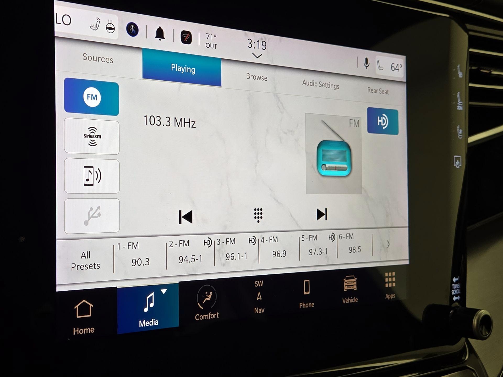 Thumbnail: 2024 Jeep Wagoneer - 15