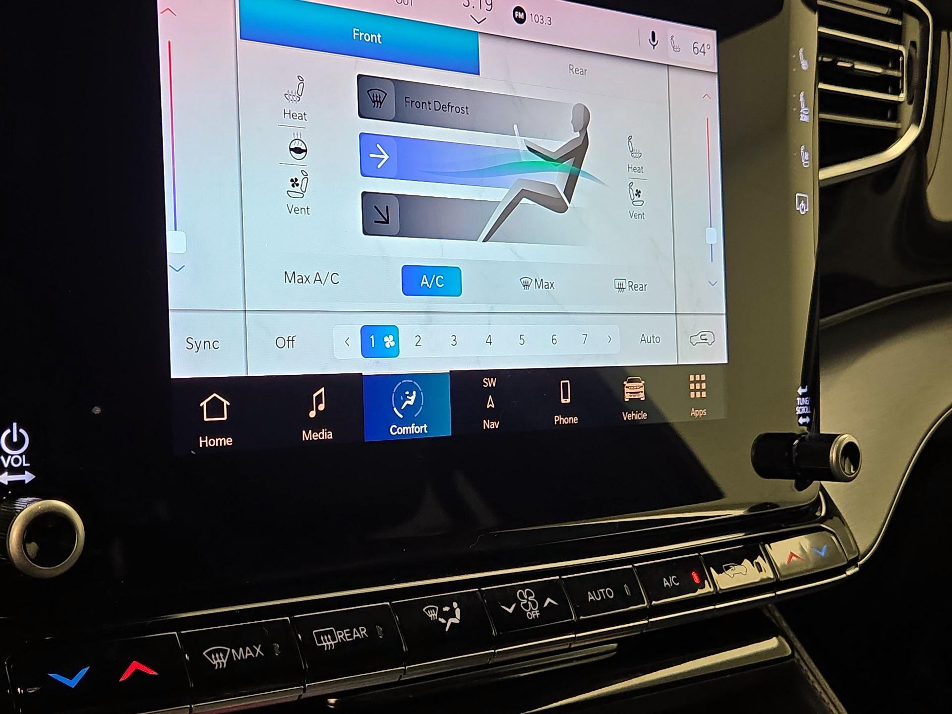 Thumbnail: 2024 Jeep Wagoneer - 16