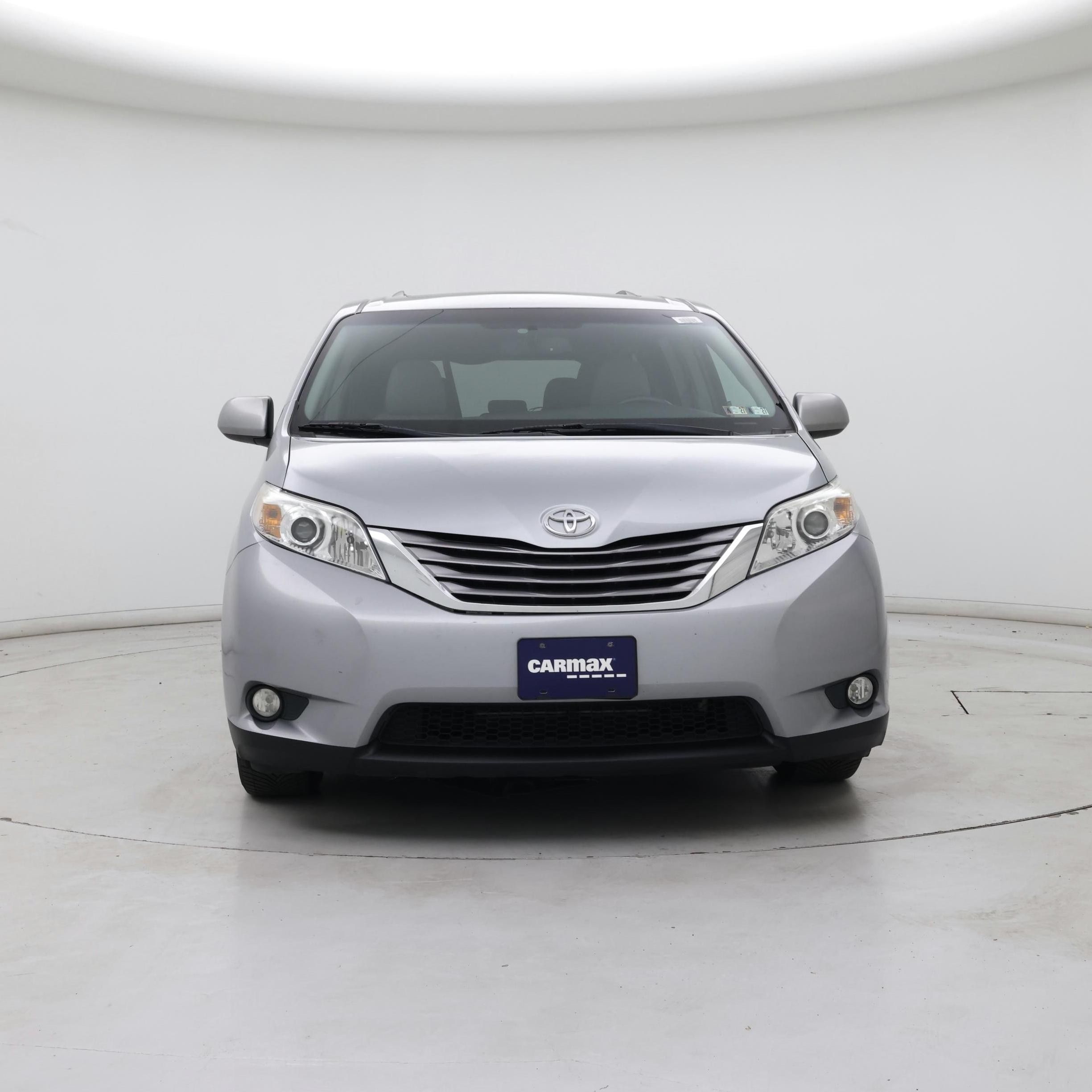 Thumbnail: 2015 Toyota Sienna - 5