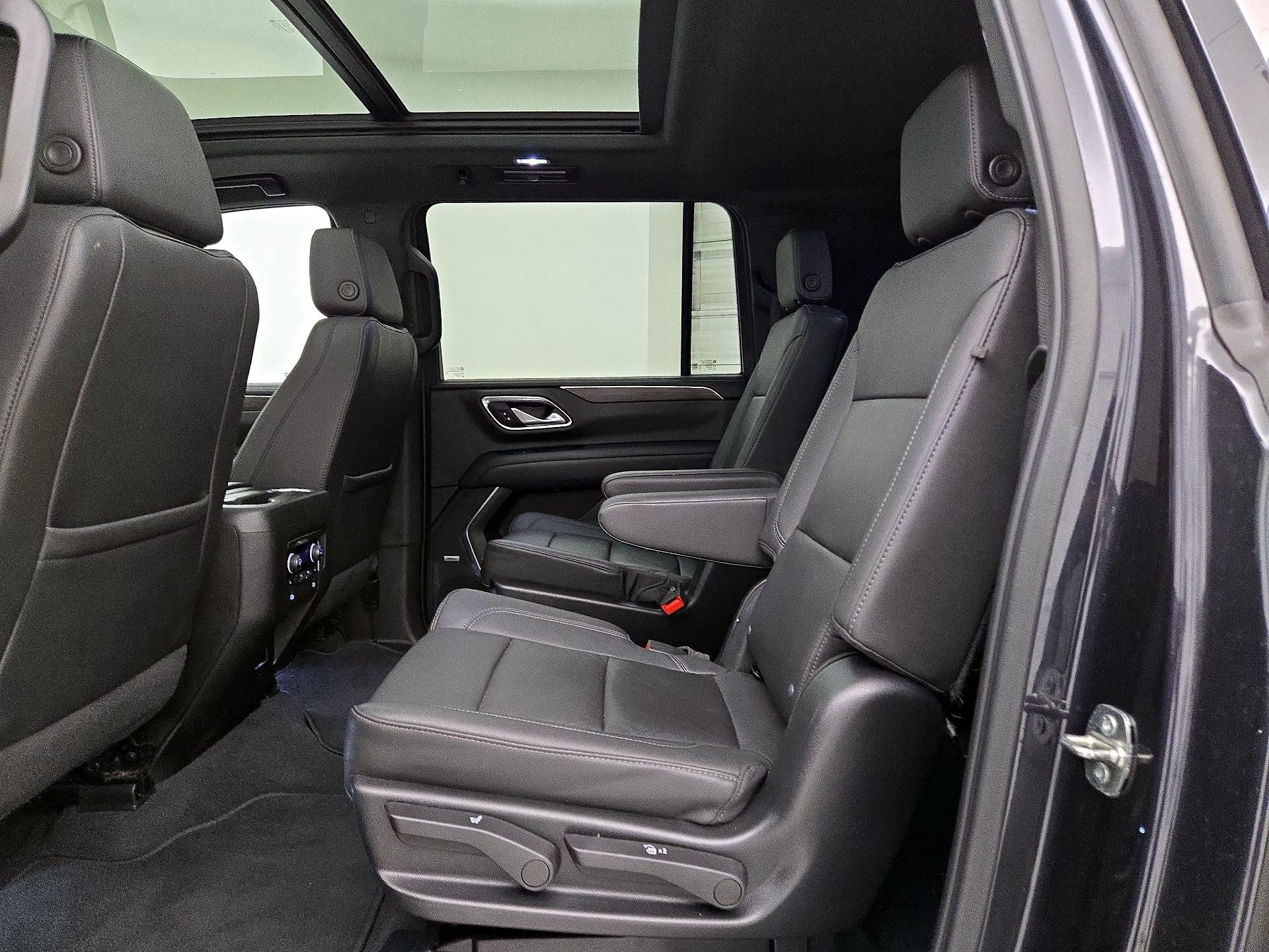 Thumbnail: 2022 Chevrolet Suburban - 20