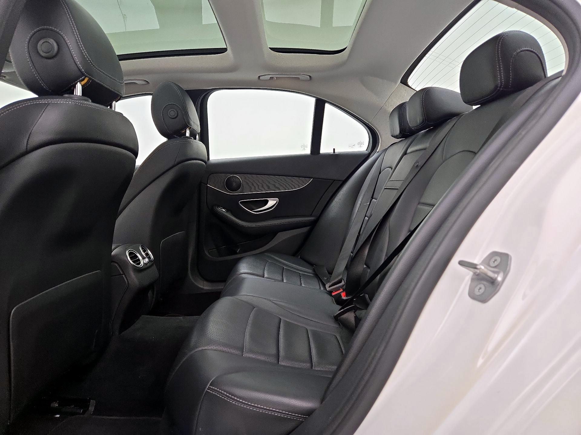 Thumbnail: 2017 Mercedes-Benz C-Class - 20