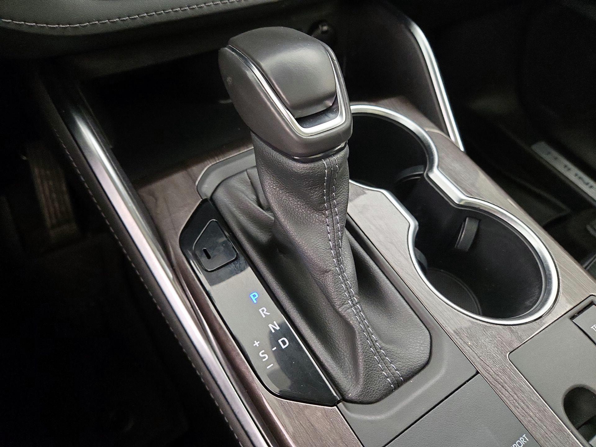 Thumbnail: 2023 Toyota Highlander - 17