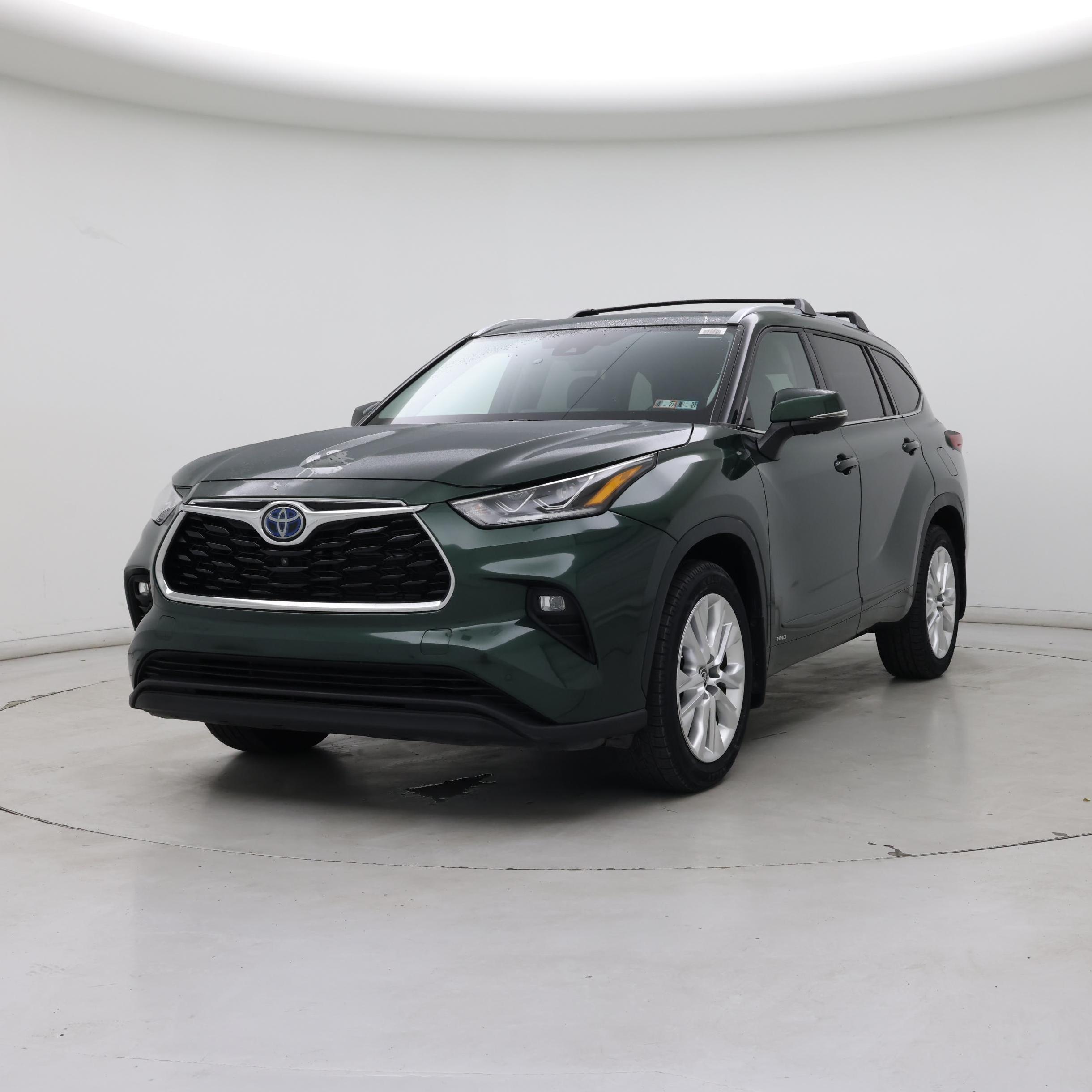 Thumbnail: 2023 Toyota Highlander - 4