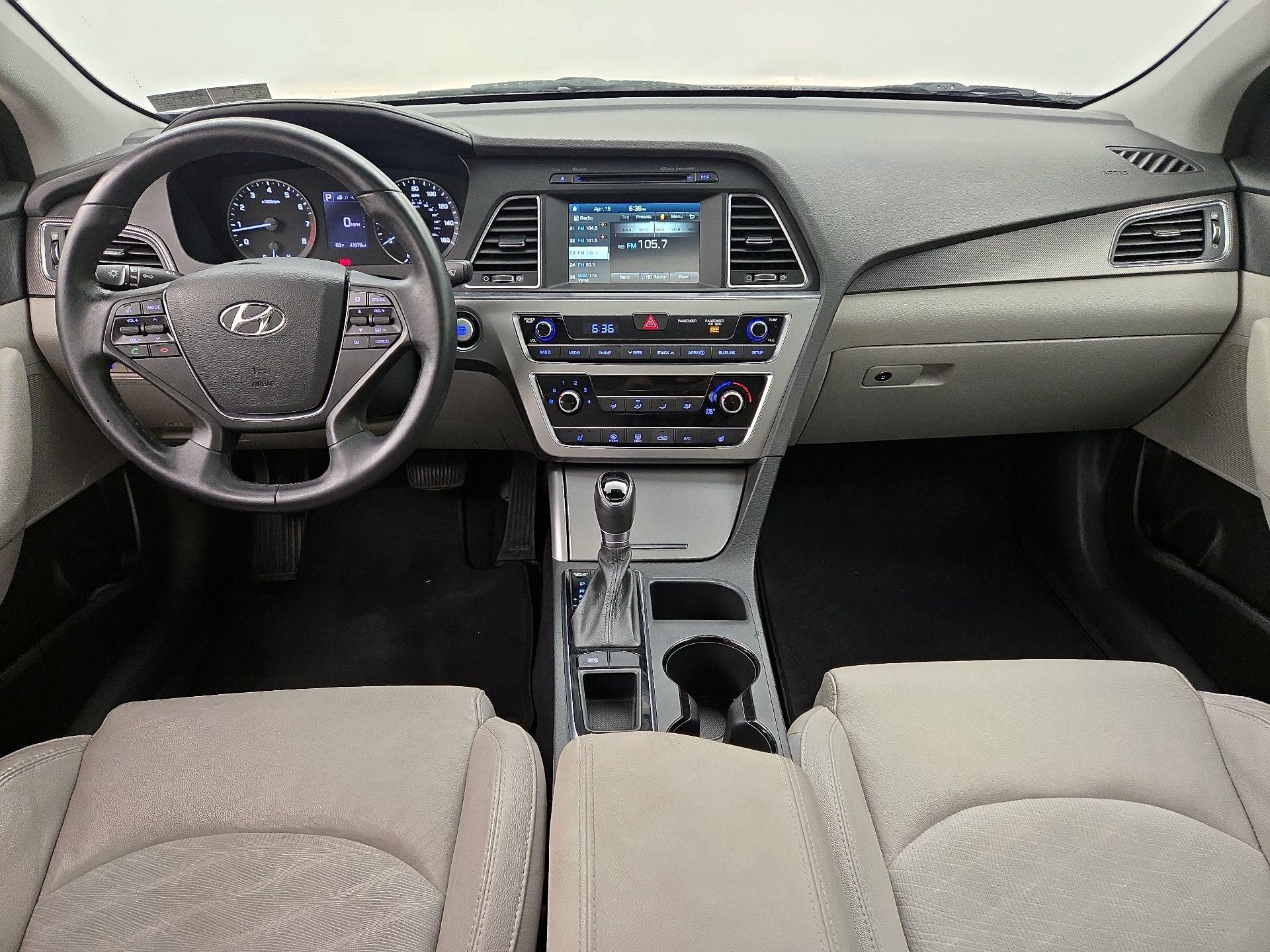 Thumbnail: 2016 Hyundai Sonata - 9
