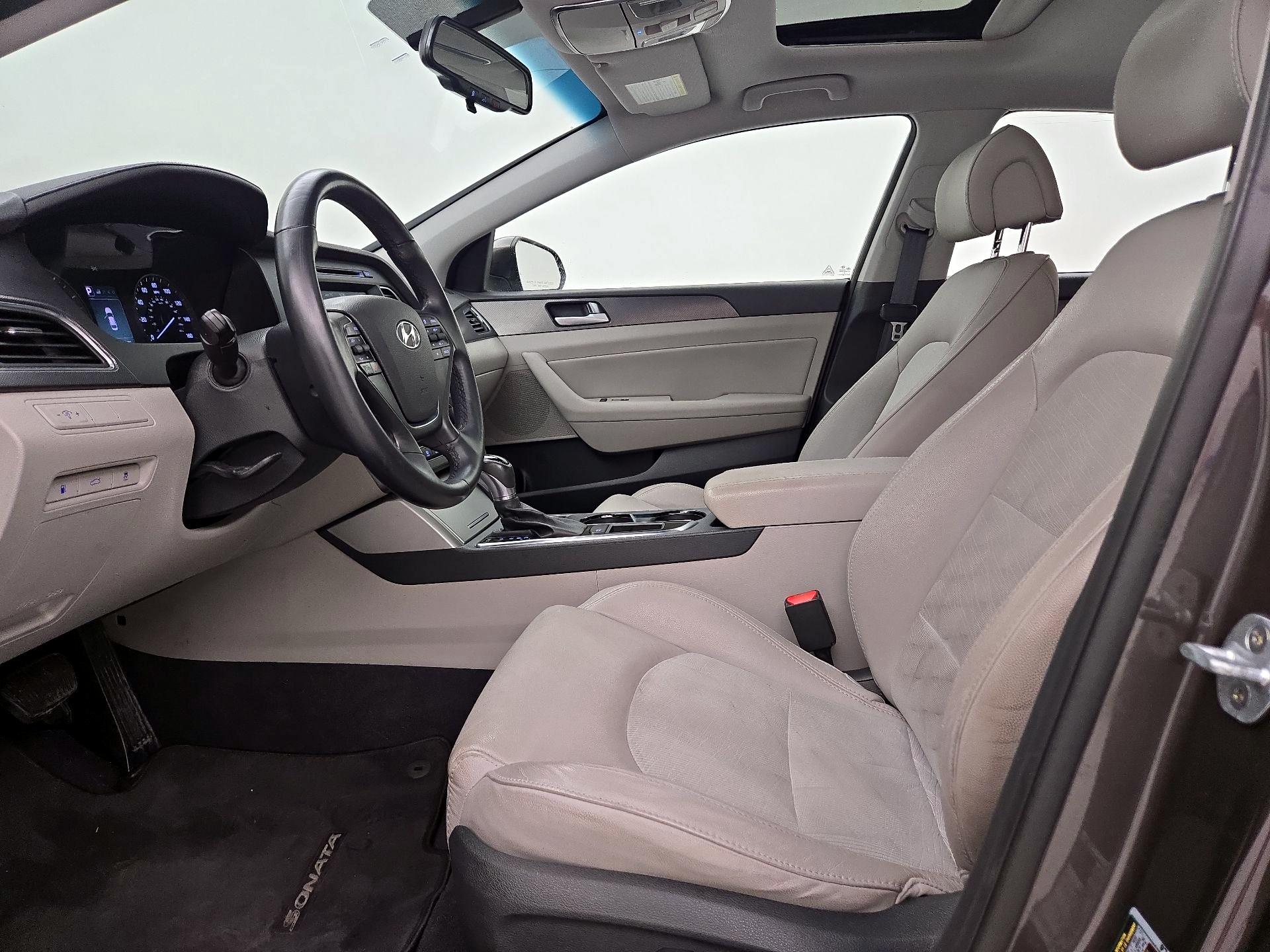 Thumbnail: 2016 Hyundai Sonata - 11