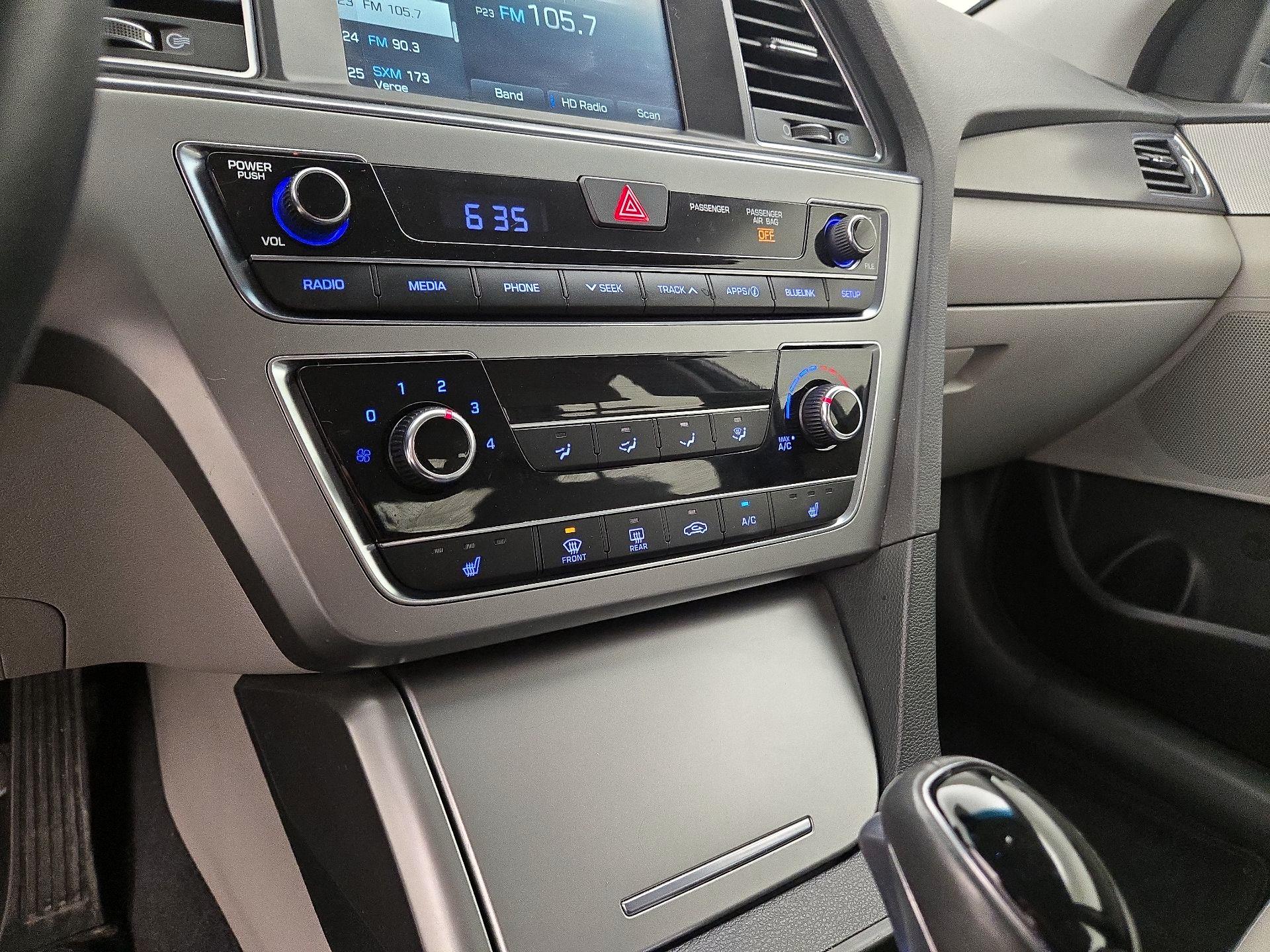 Thumbnail: 2016 Hyundai Sonata - 16