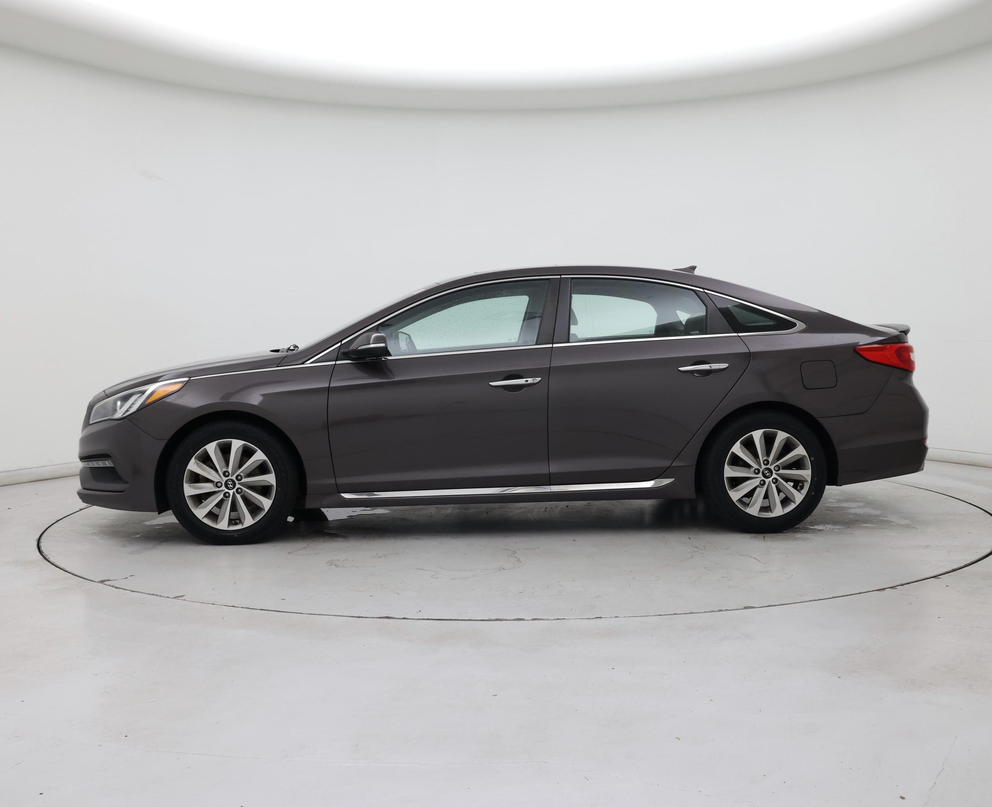 Thumbnail: 2016 Hyundai Sonata - 3