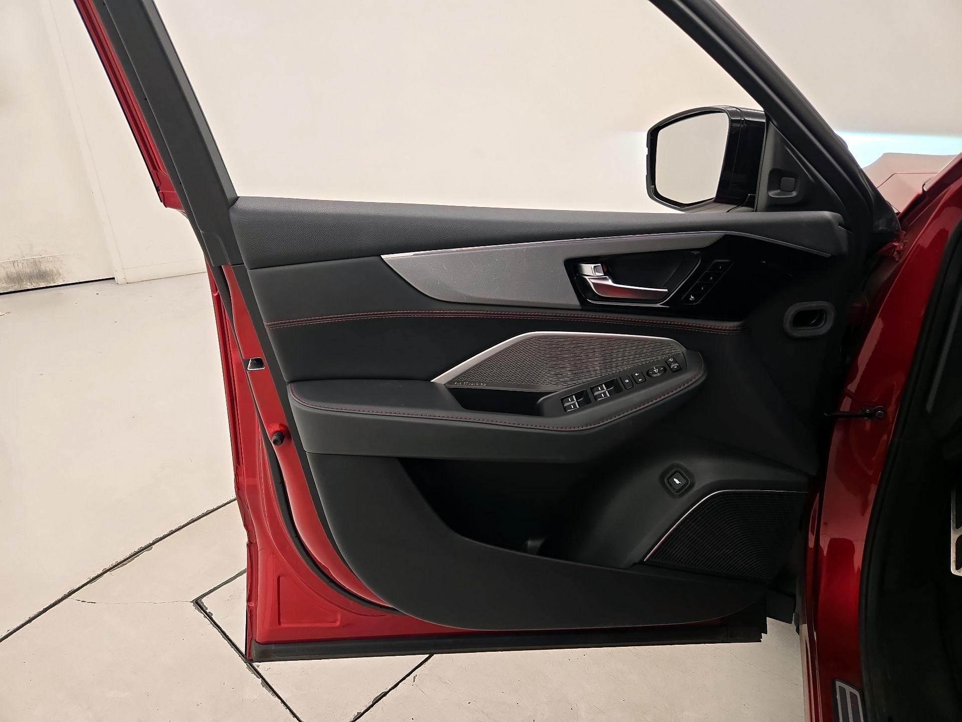 Thumbnail: 2022 Acura MDX - 12