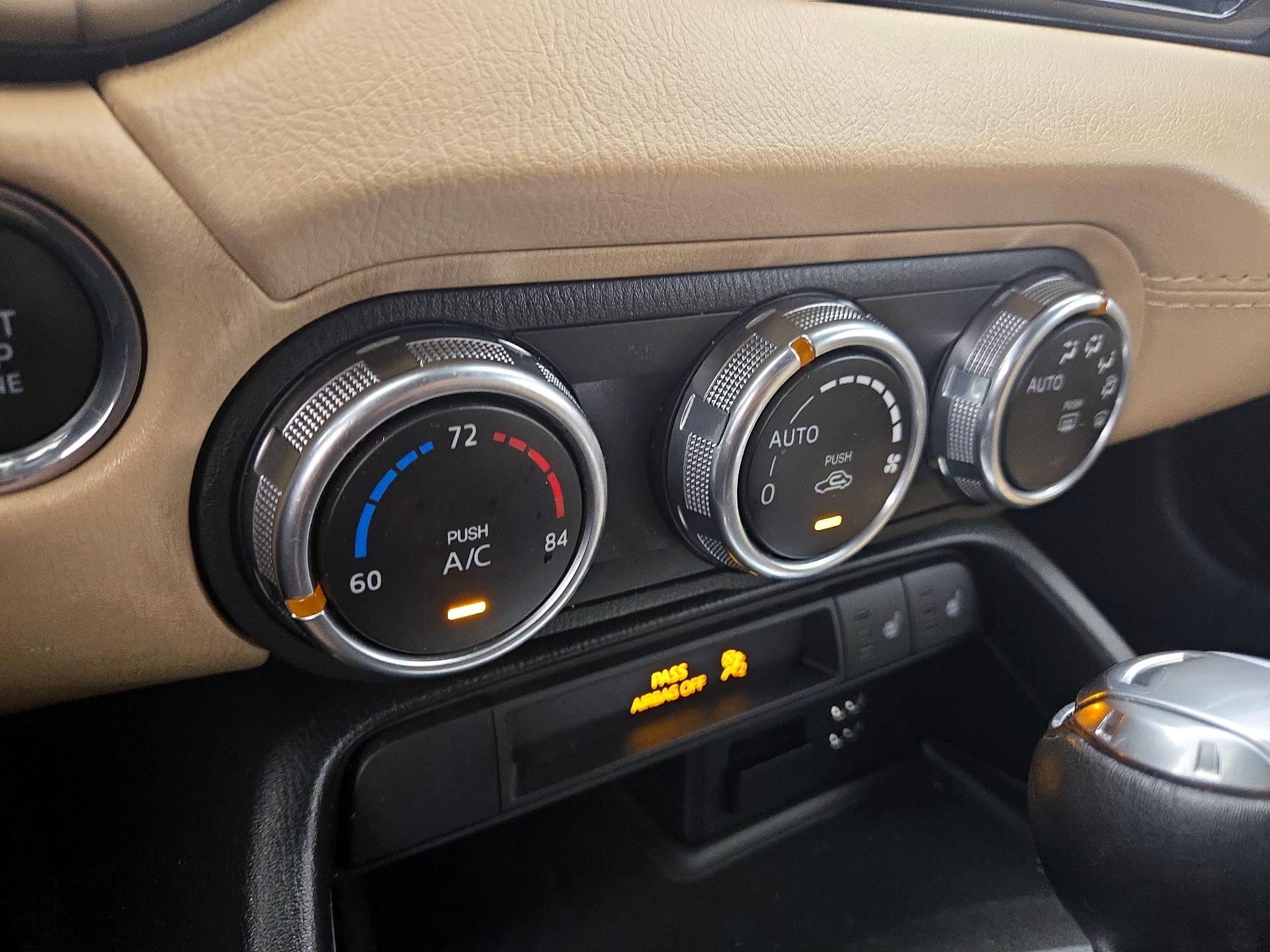 Thumbnail: 2016 Mazda MX-5 Miata - 15