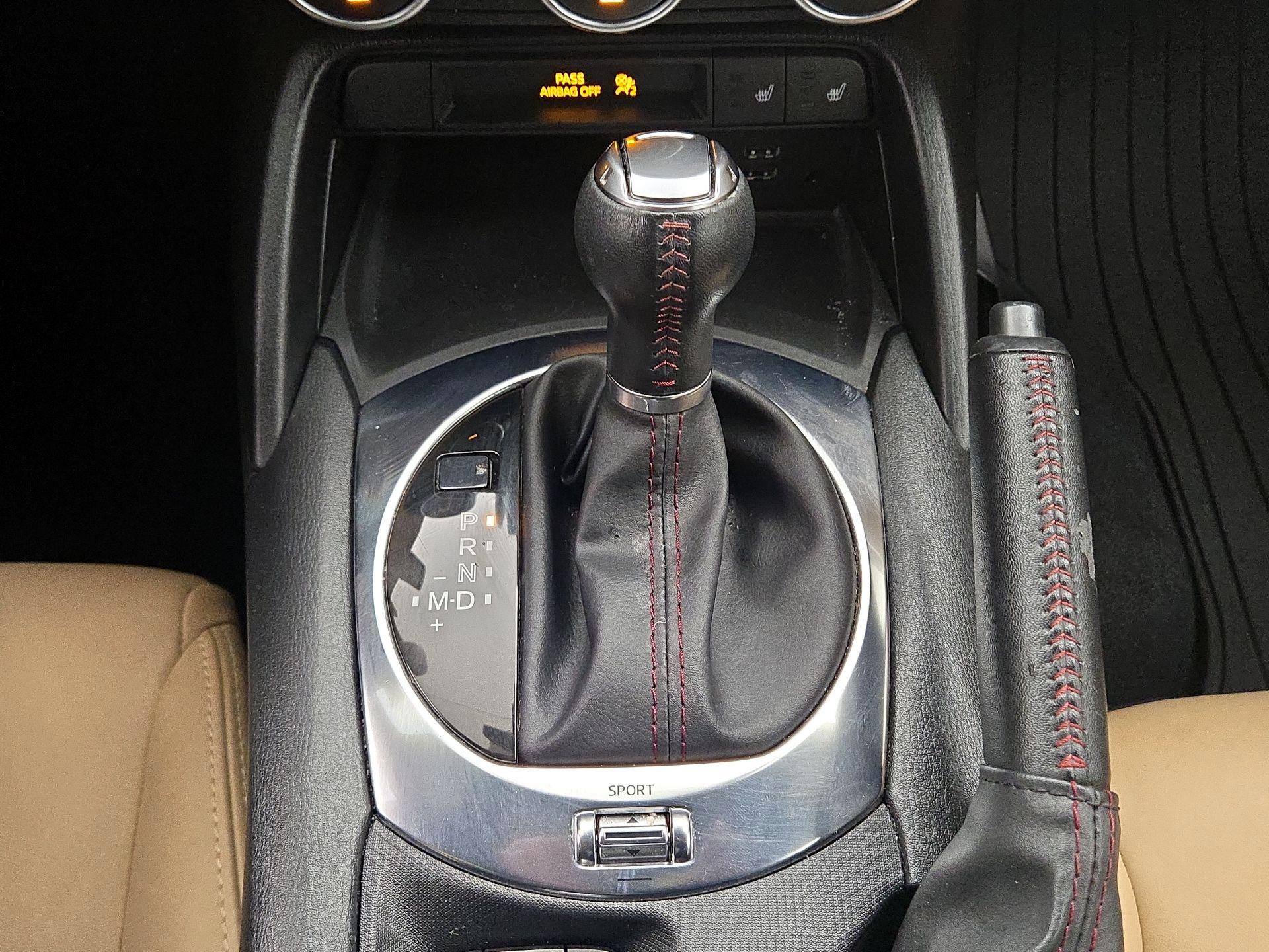 Thumbnail: 2016 Mazda MX-5 Miata - 16