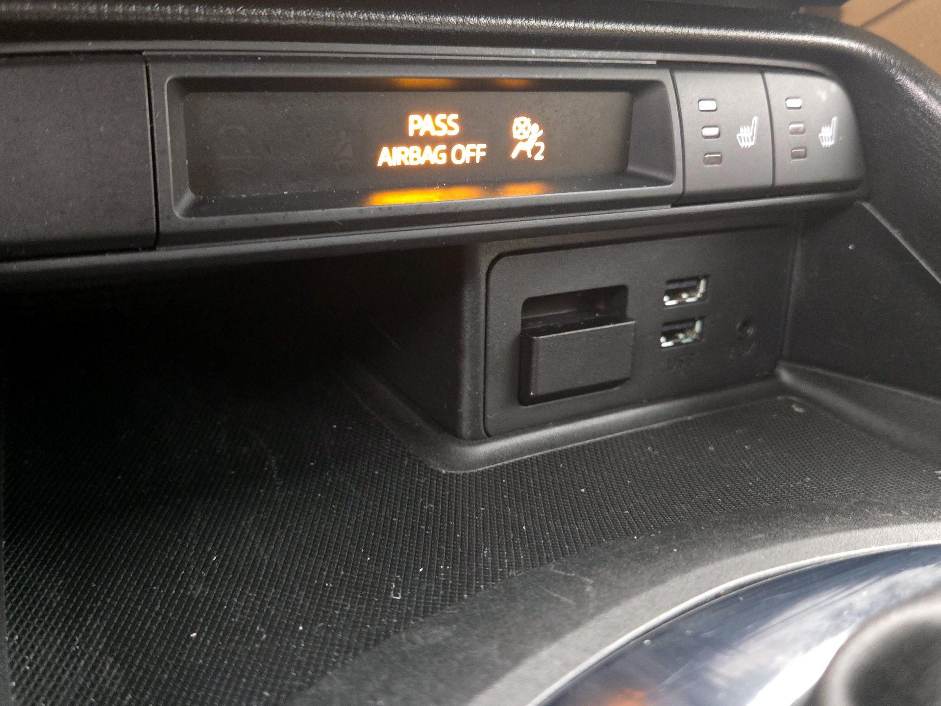 Thumbnail: 2016 Mazda MX-5 Miata - 17