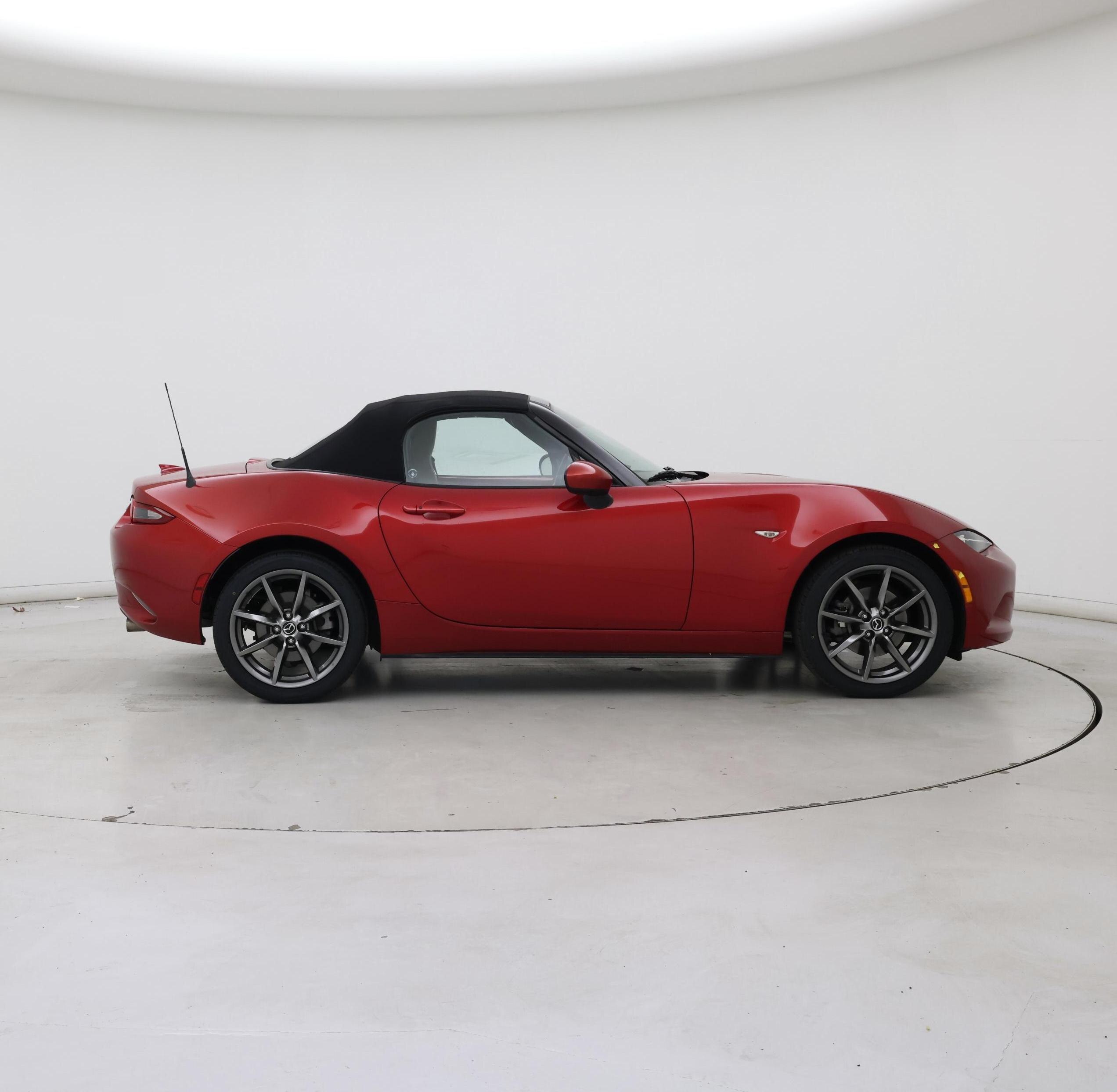 Thumbnail: 2016 Mazda MX-5 Miata - 7