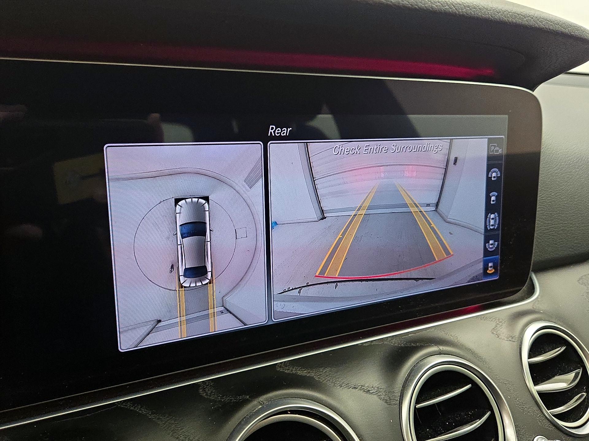 Thumbnail: 2020 Mercedes-Benz E-Class - 15