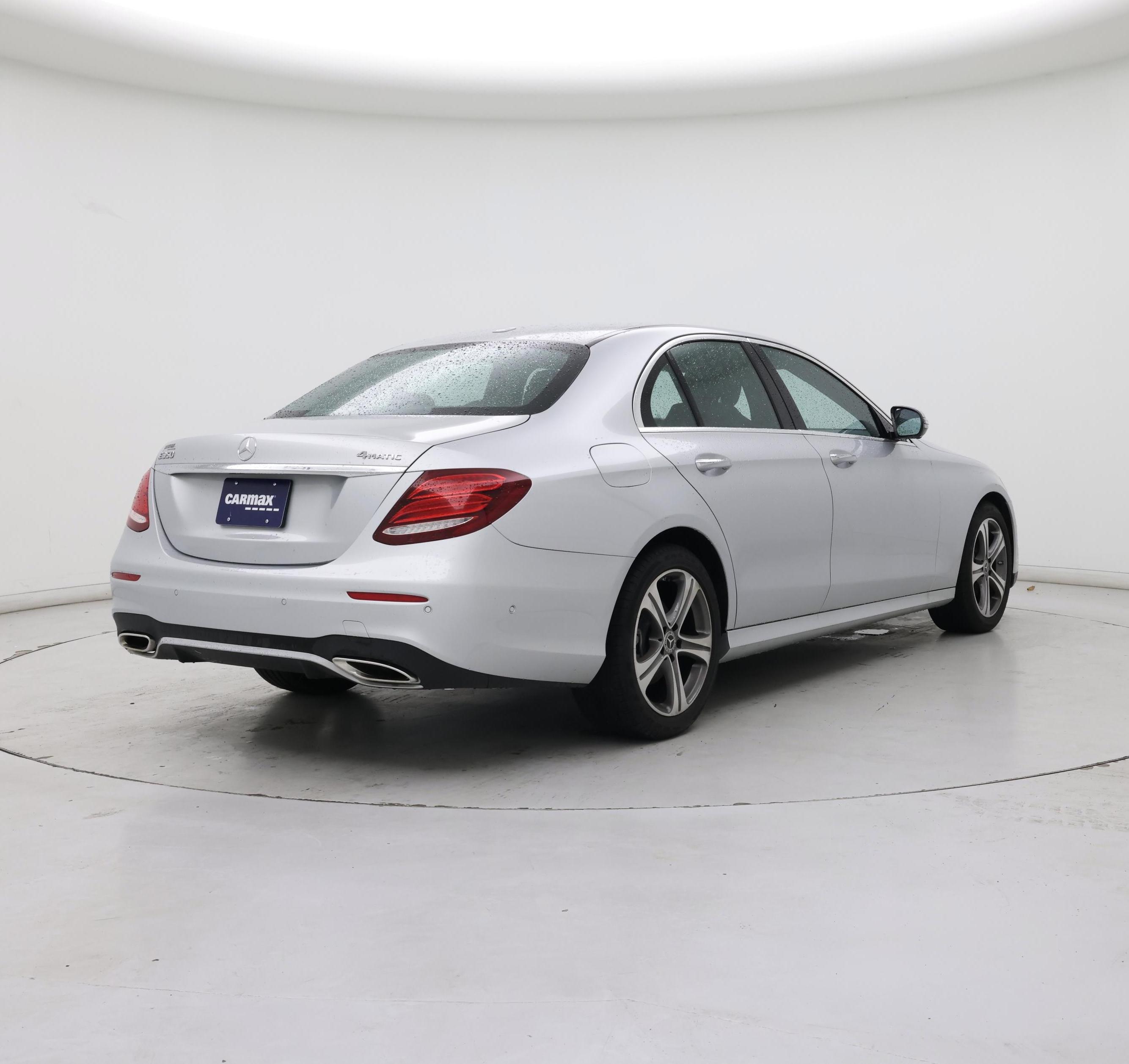 Thumbnail: 2020 Mercedes-Benz E-Class - 8