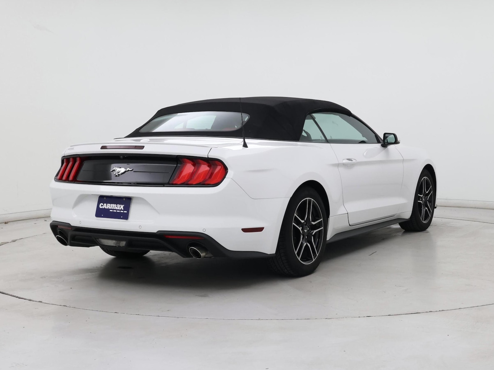 2022 Ford Mustang EcoBoost Premium - Photo 9
