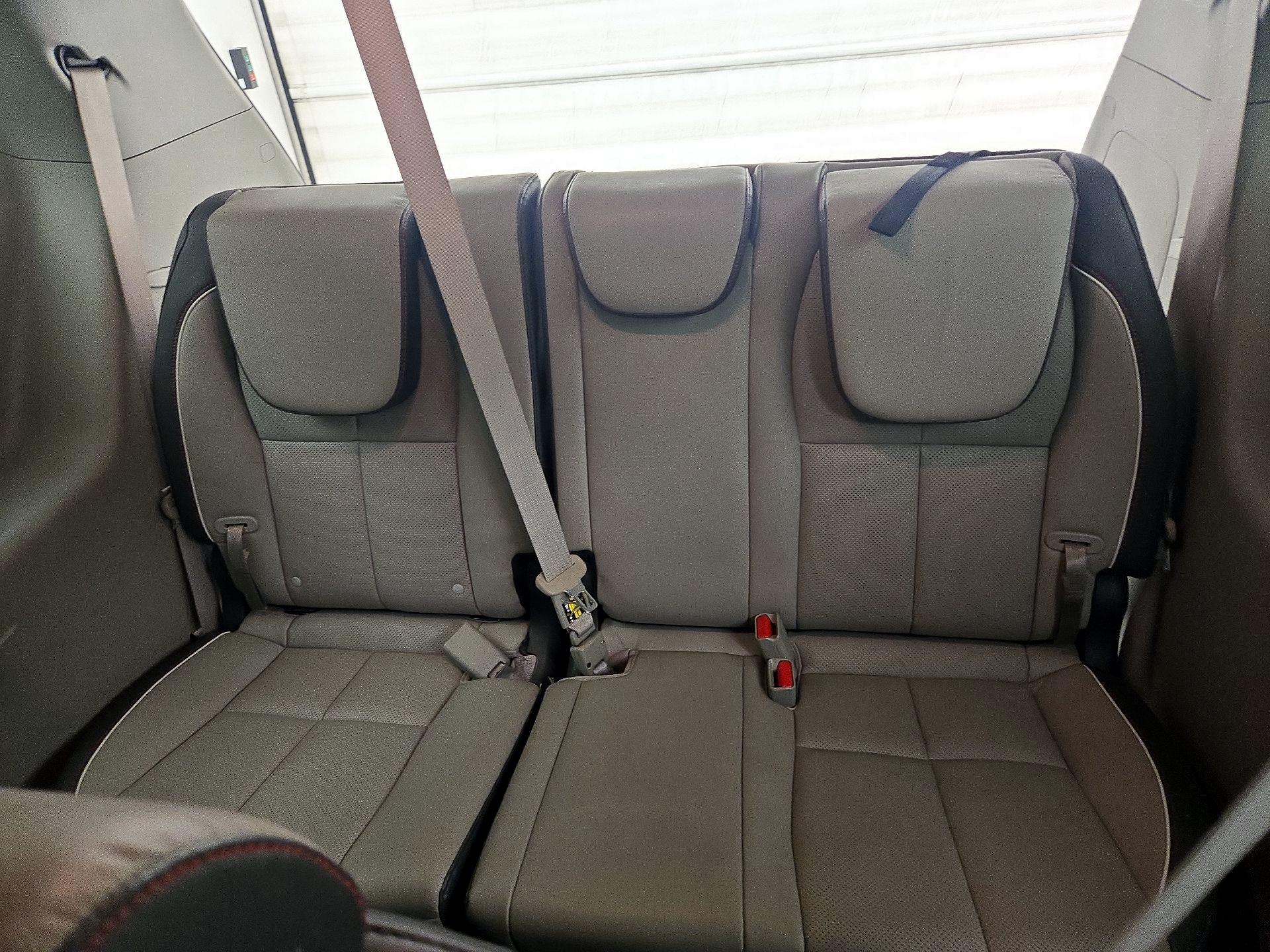 Thumbnail: 2018 Kia Sedona - 20