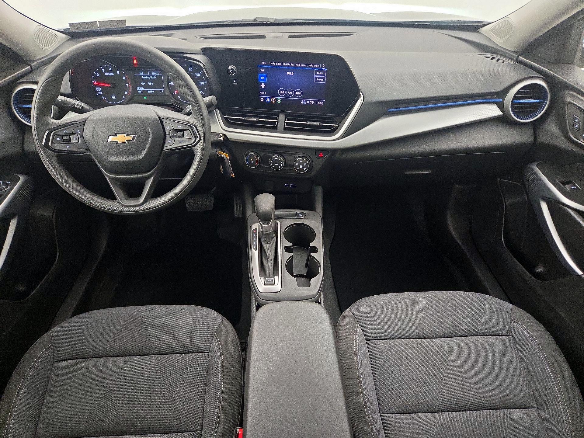 Thumbnail: 2024 Chevrolet Trax - 9