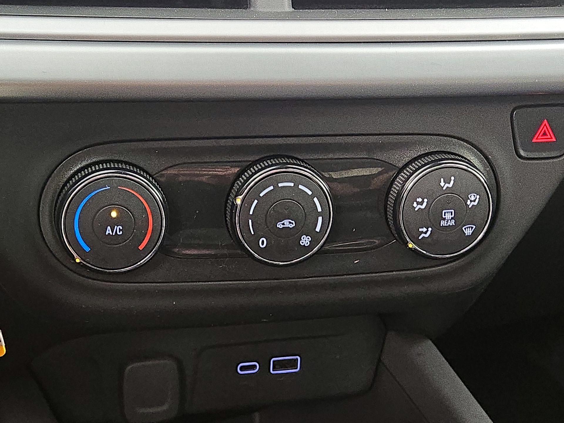 Thumbnail: 2024 Chevrolet Trax - 16