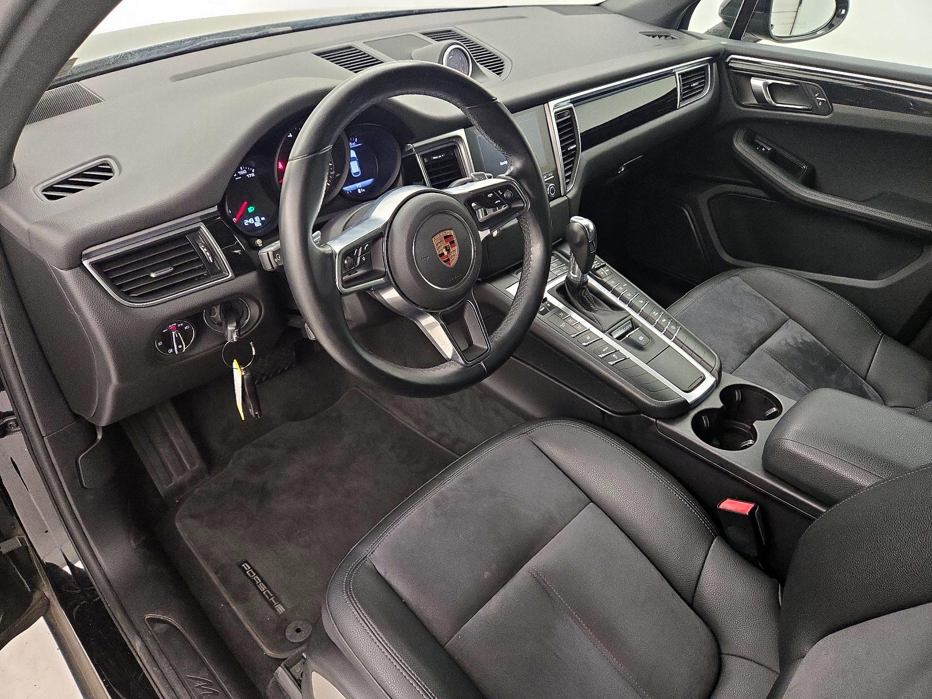 Thumbnail: 2018 Porsche Macan - 11