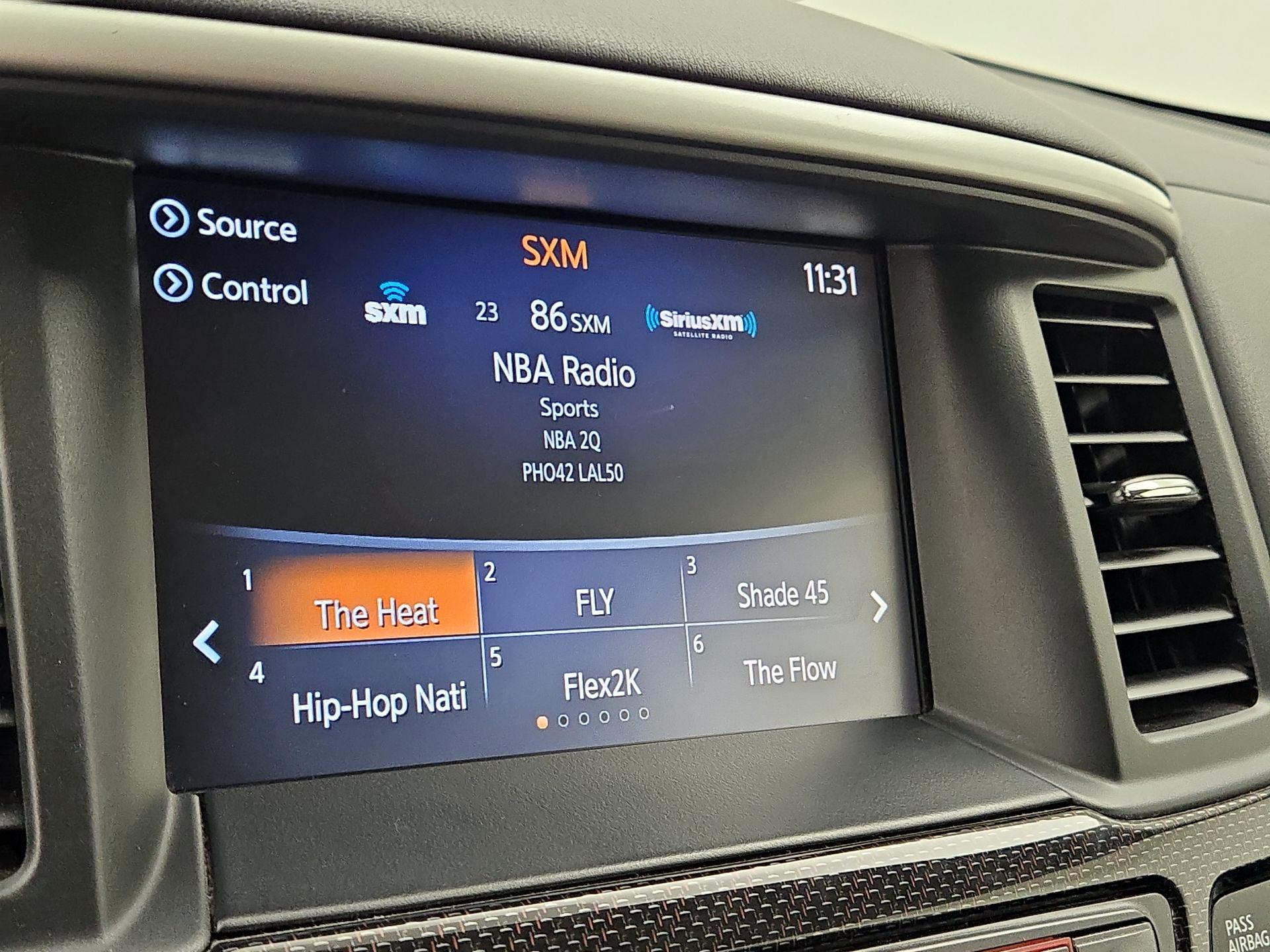 Thumbnail: 2019 Nissan Pathfinder - 15