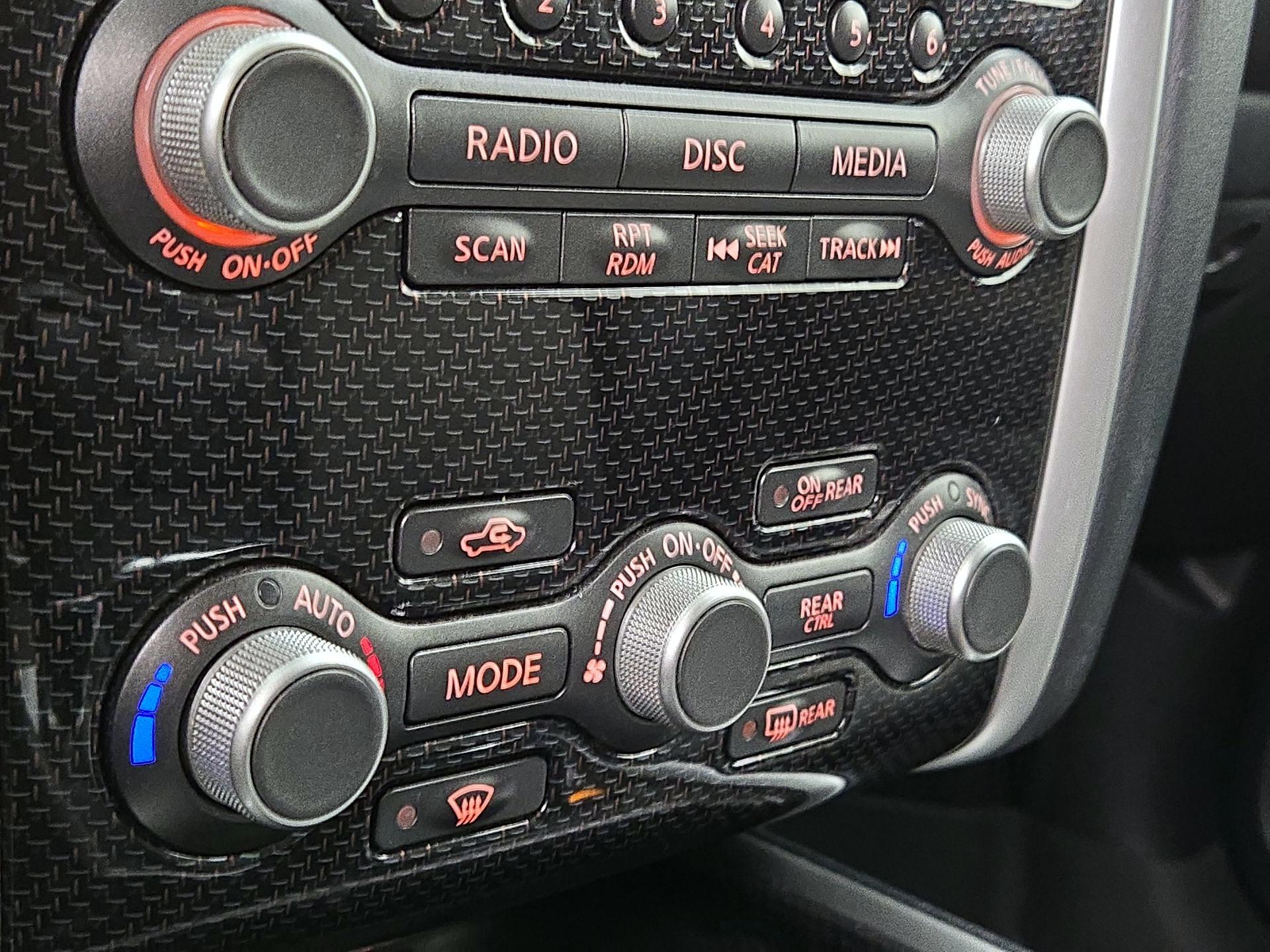 Thumbnail: 2019 Nissan Pathfinder - 16