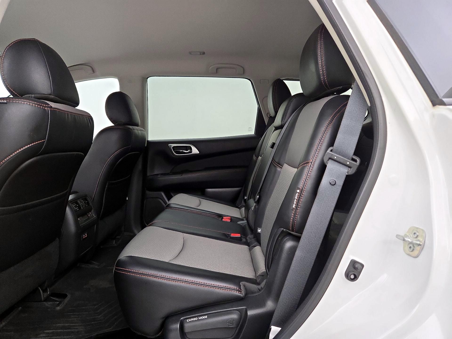 Thumbnail: 2019 Nissan Pathfinder - 19