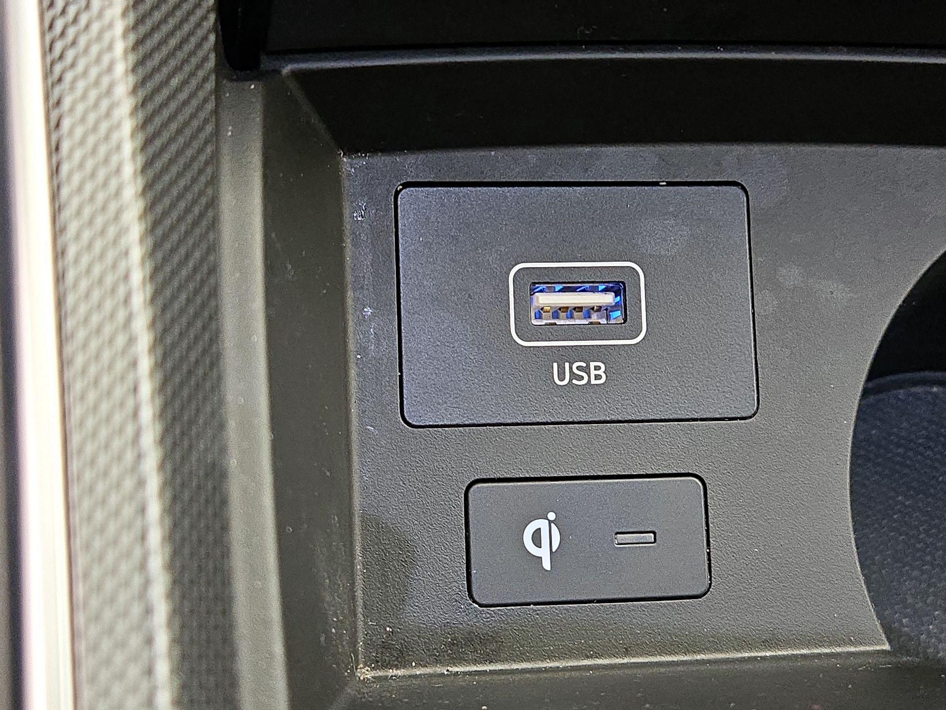 Thumbnail: 2021 Hyundai Santa Fe - 18