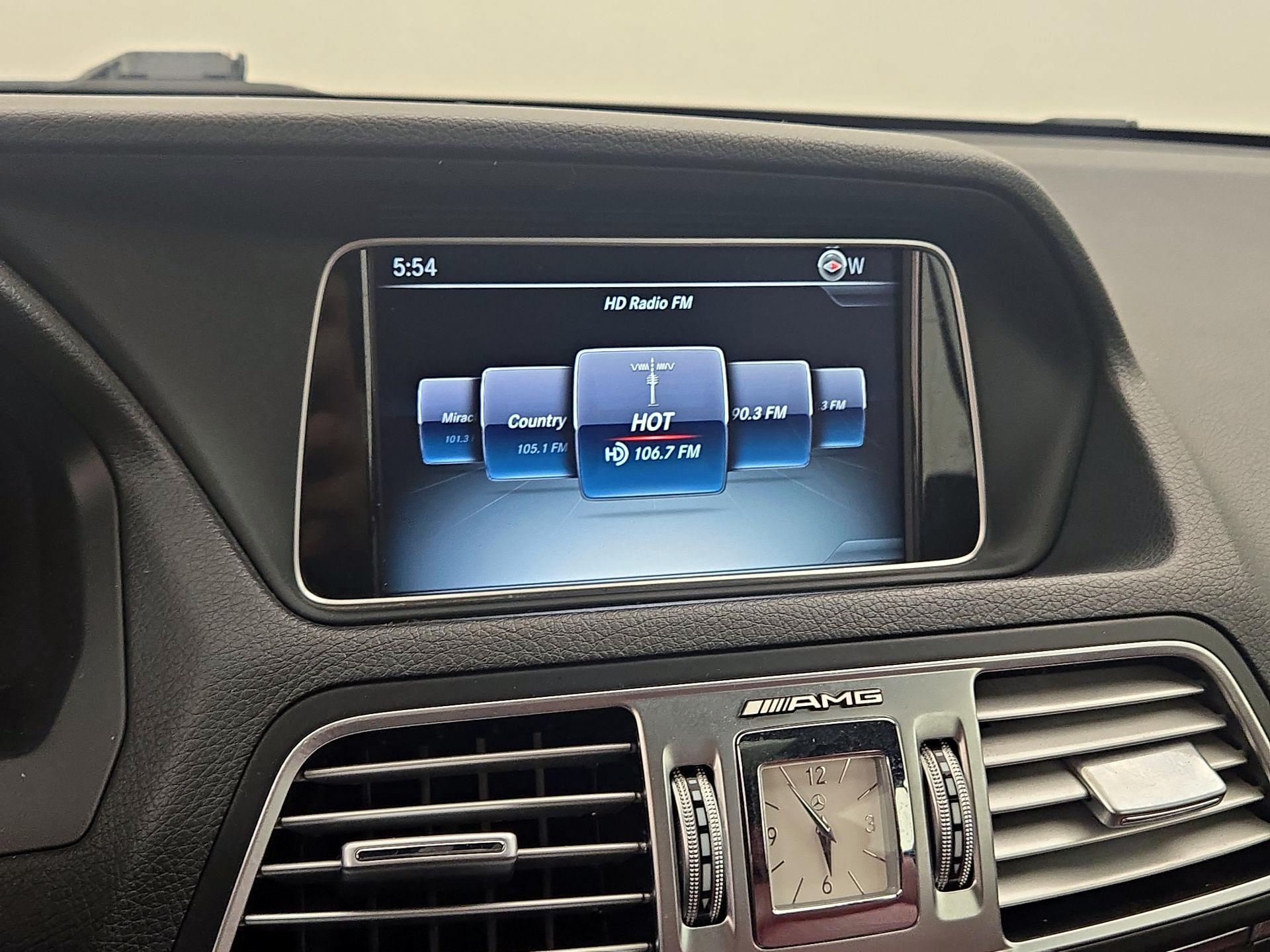 Thumbnail: 2016 Mercedes-Benz E-Class - 16