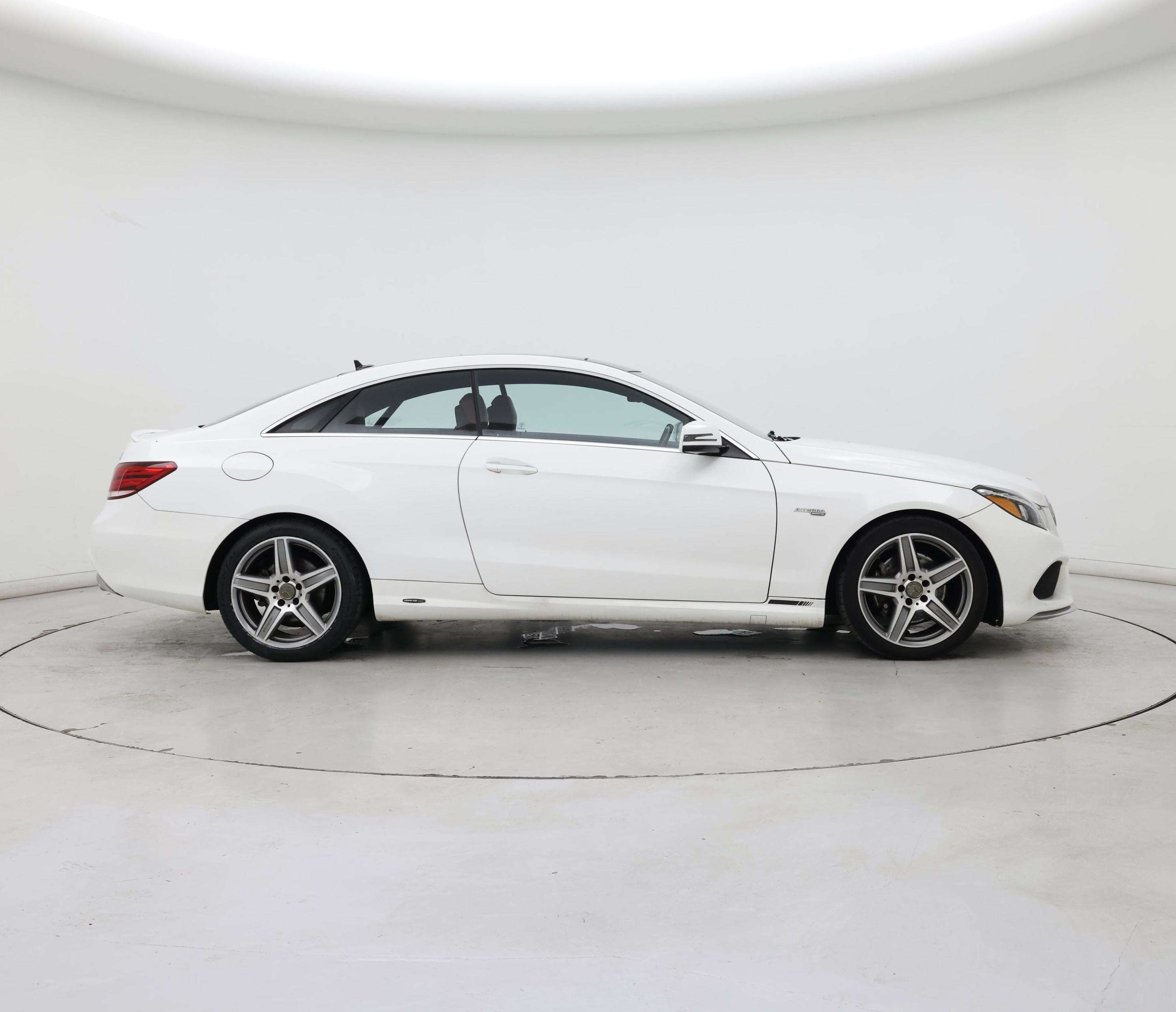 Thumbnail: 2016 Mercedes-Benz E-Class - 7