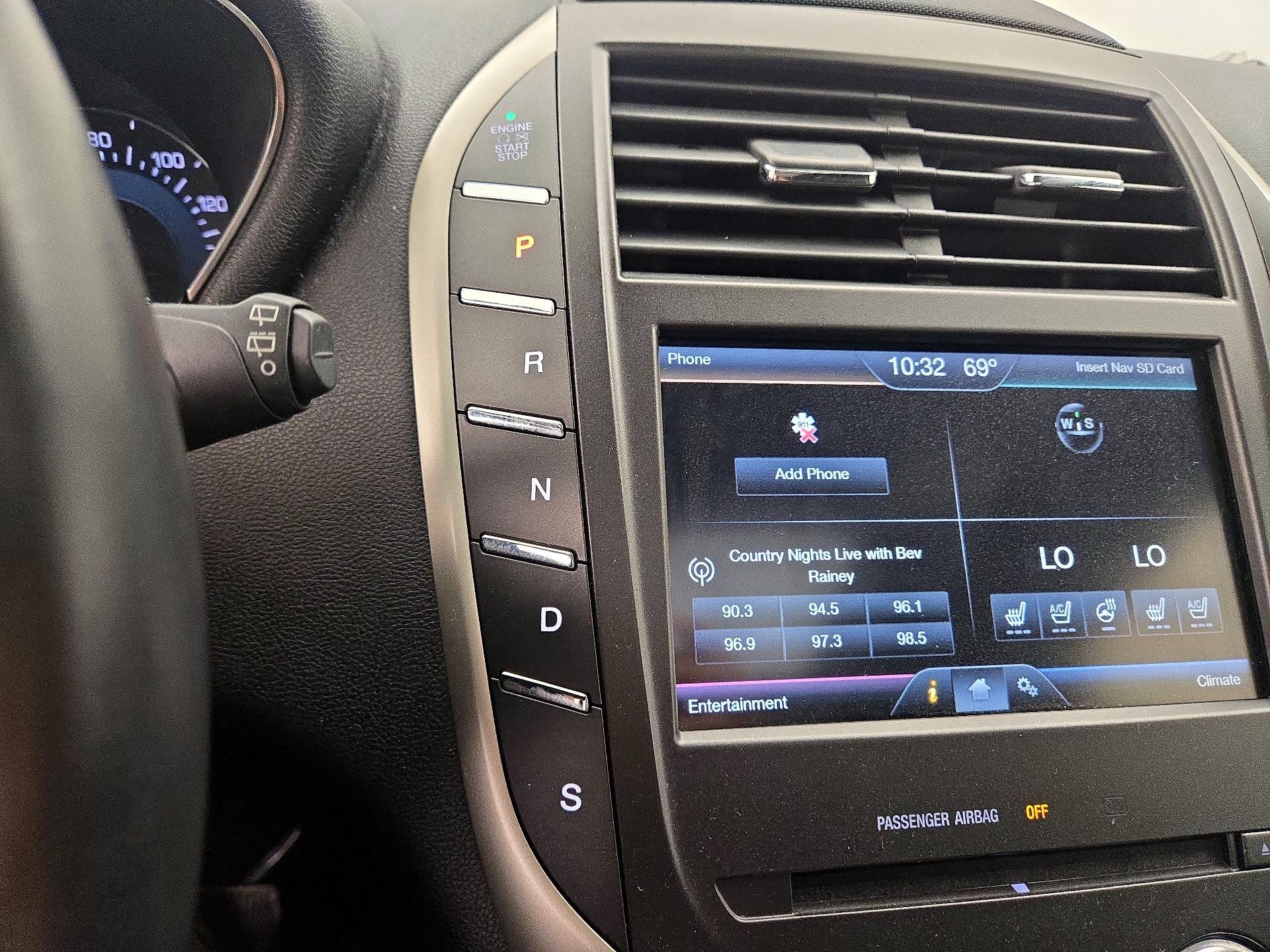 Thumbnail: 2015 Lincoln MKC - 17