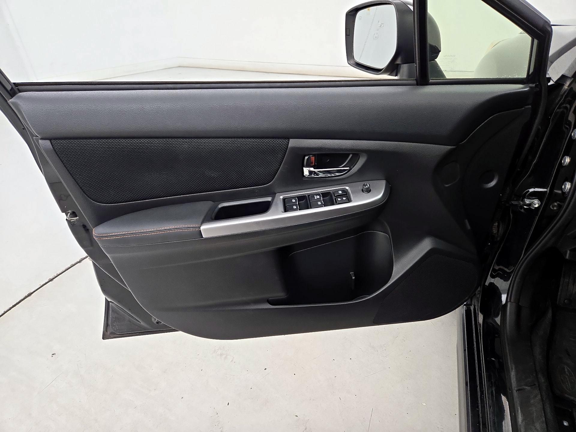 Thumbnail: 2017 Subaru Crosstrek - 12