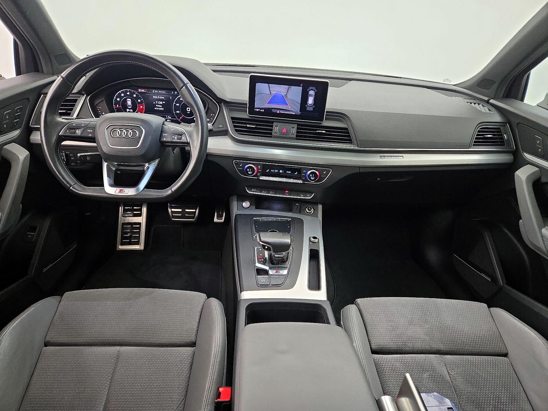 Thumbnail: 2020 Audi SQ5 - 9